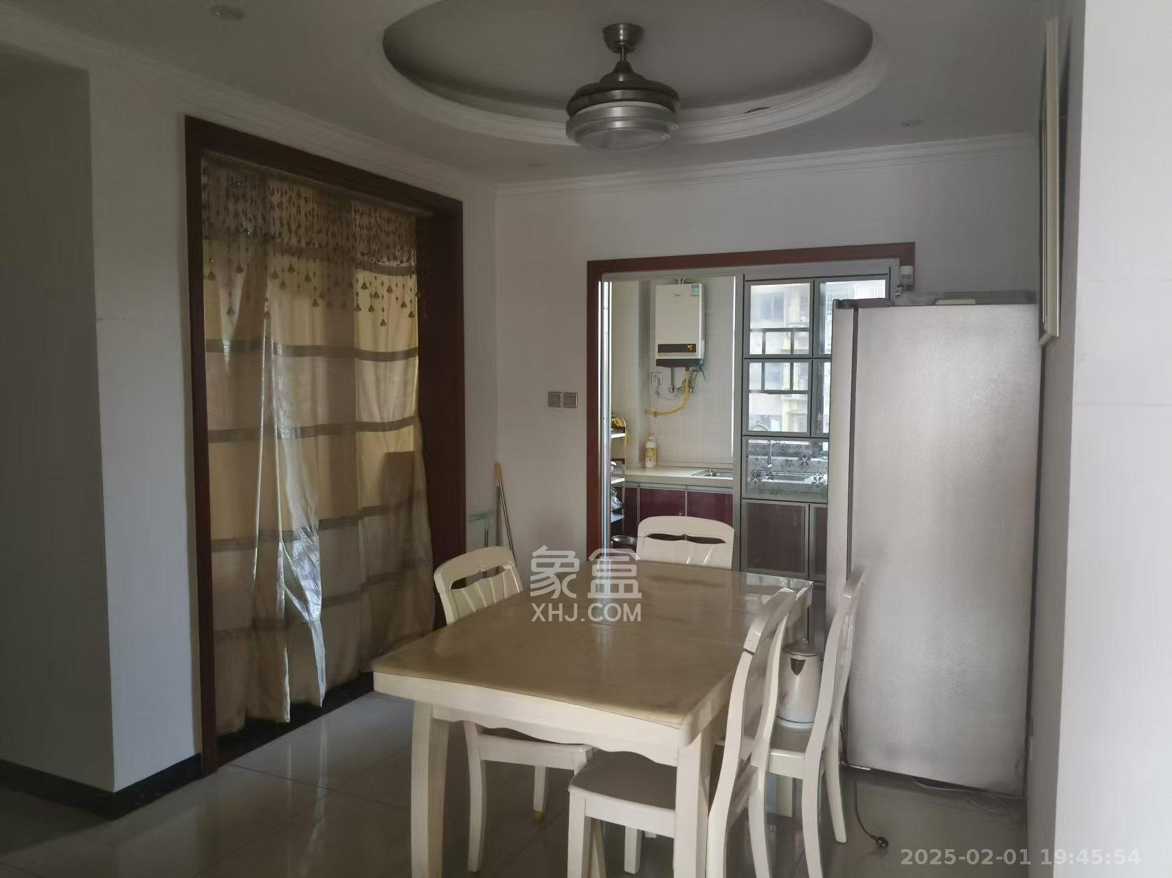 汇一城(汇壹公馆) 4室2厅1卫 2400.0元/月 汇一城(汇壹公馆) 4室2厅1卫 2400.0元/月室内图