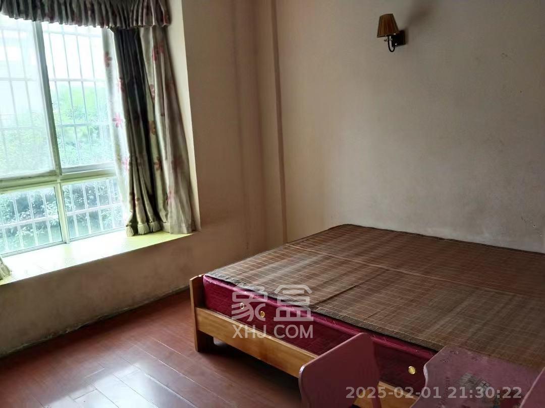 鄱阳小区 1室0厅0卫 1800.0元/月 鄱阳小区 1室0厅0卫 1800.0元/月室内图