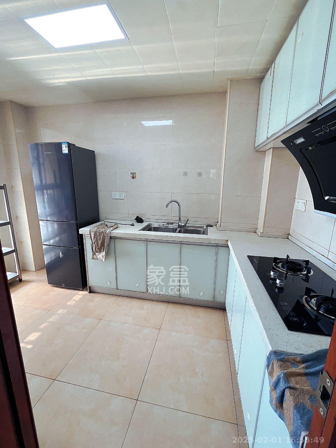 和康园小区 3室2厅1卫 1800.0元/月 和康园小区 3室2厅1卫 1800.0元/月室内图