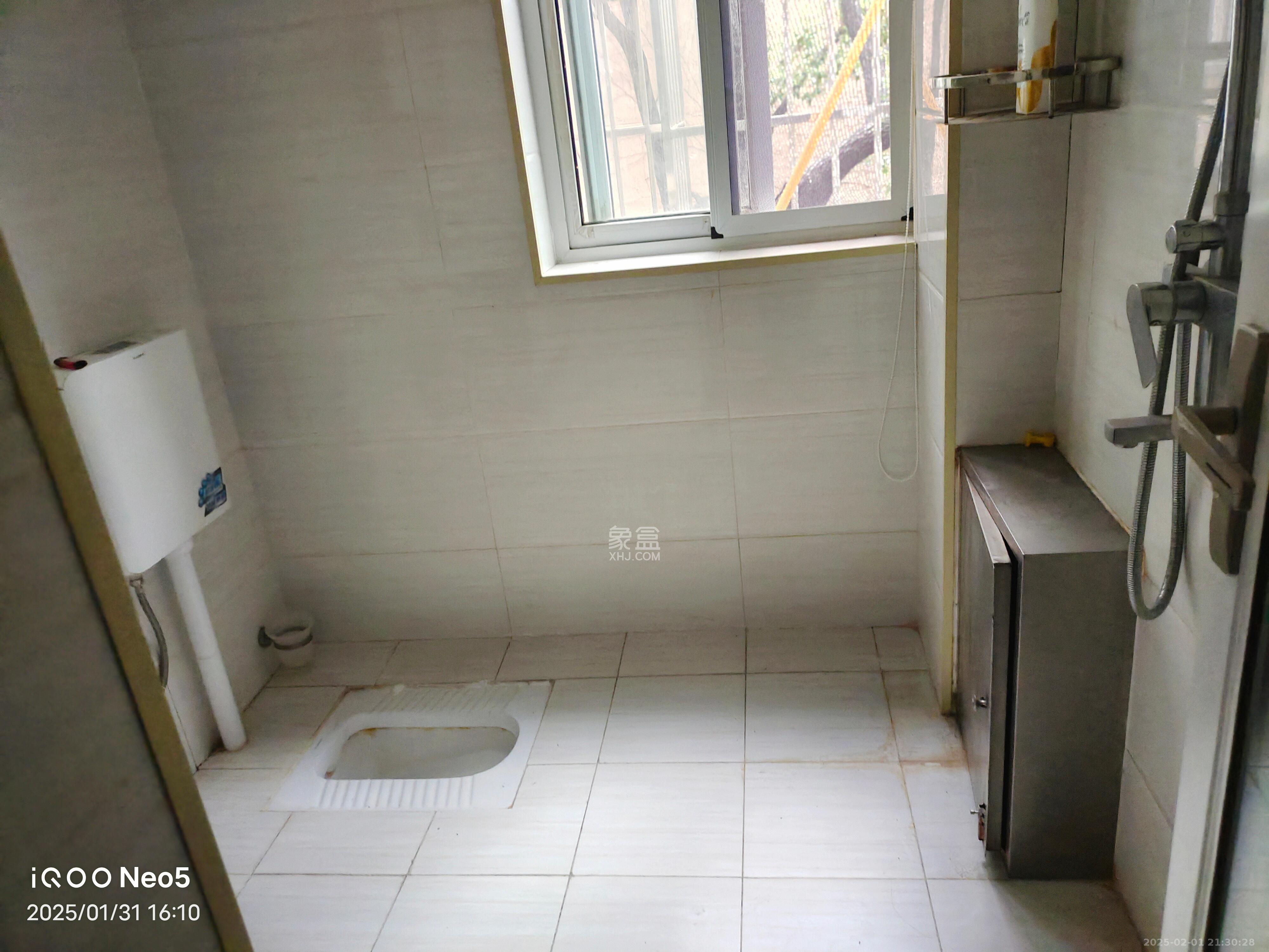 鄱阳小区 1室0厅0卫 1800.0元/月 鄱阳小区 1室0厅0卫 1800.0元/月室内图