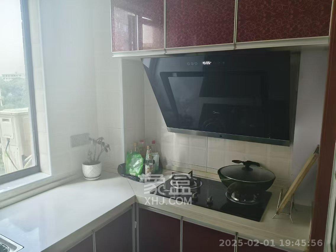 汇一城(汇壹公馆) 4室2厅1卫 2400.0元/月 汇一城(汇壹公馆) 4室2厅1卫 2400.0元/月室内图