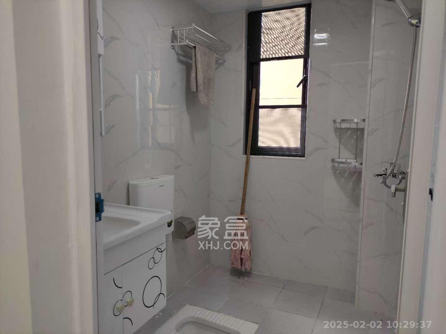 中欣楚天熙苑  2室2厅1卫    2300.0元/月 中欣楚天熙苑  2室2厅1卫    2300.0元/月室内图