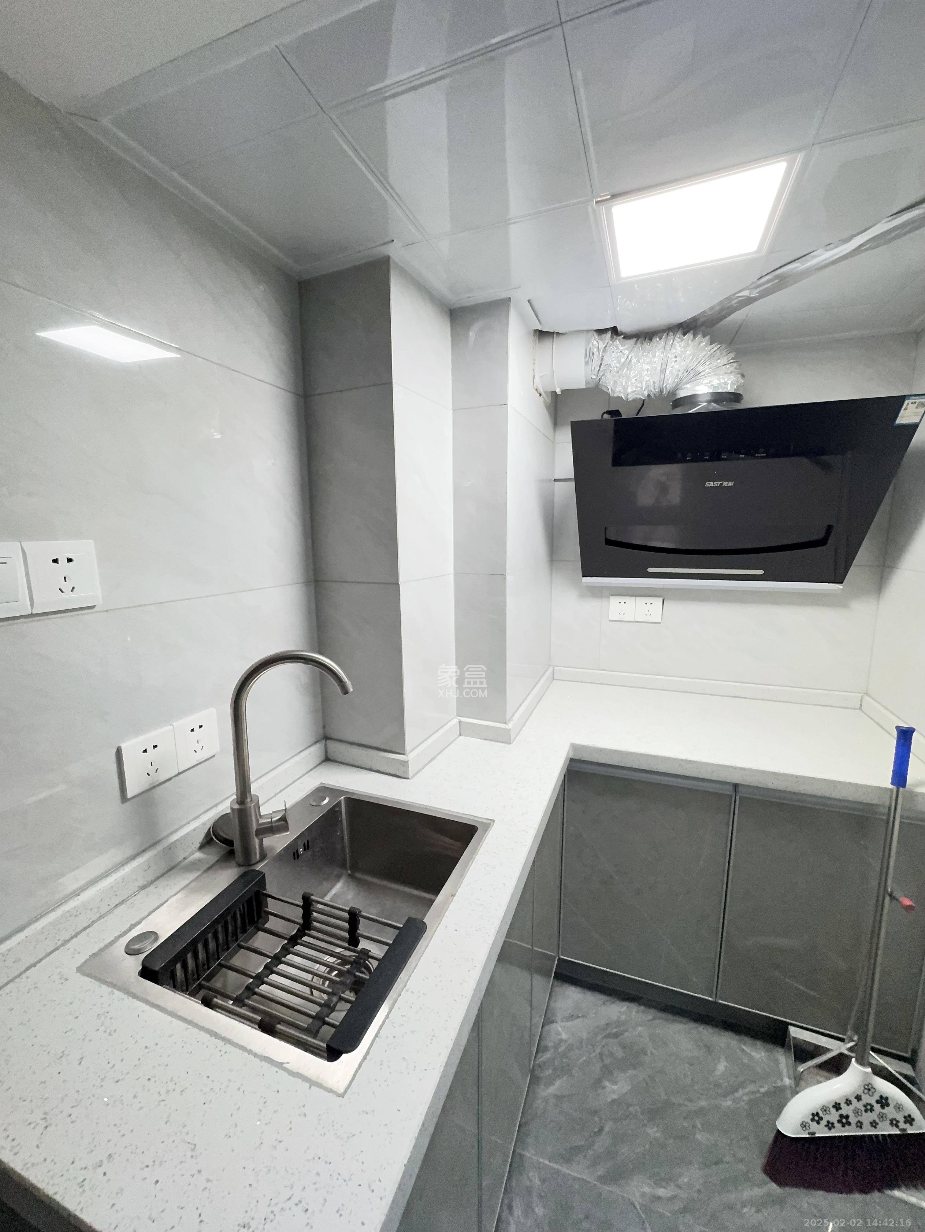 金地中交麓谷香颂(金地中交雅苑) 1室1厅1卫 1400.0元/月 金地中交麓谷香颂(金地中交雅苑) 1室1厅1卫 1400.0元/月室内图