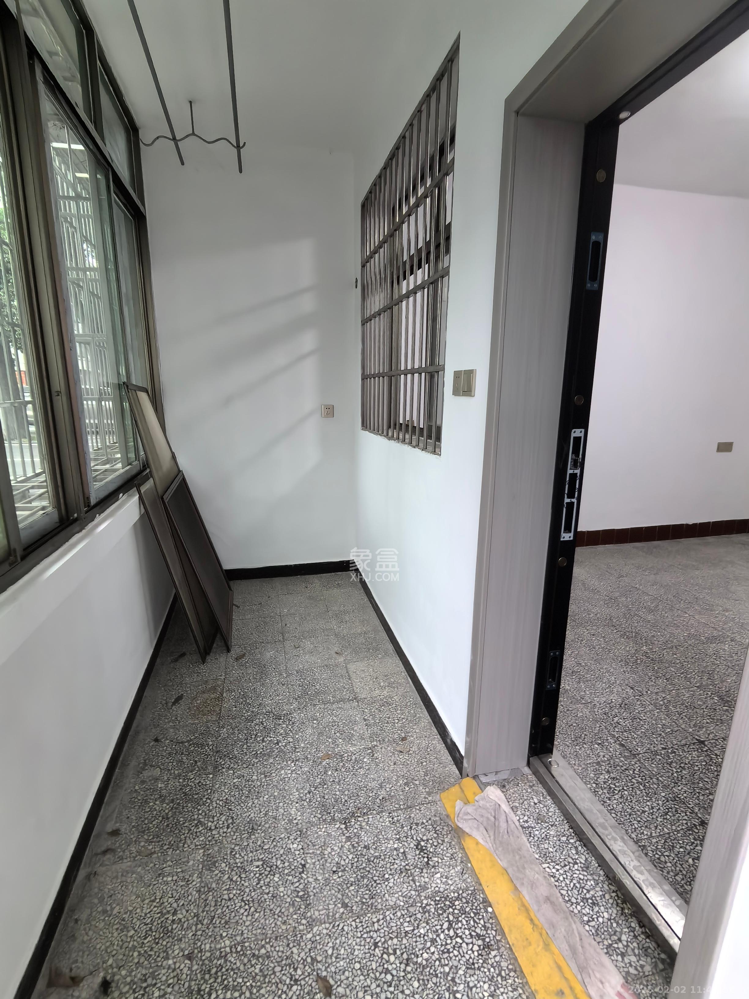 聚宾小区  3室1厅1卫   1000.00元/月室内图