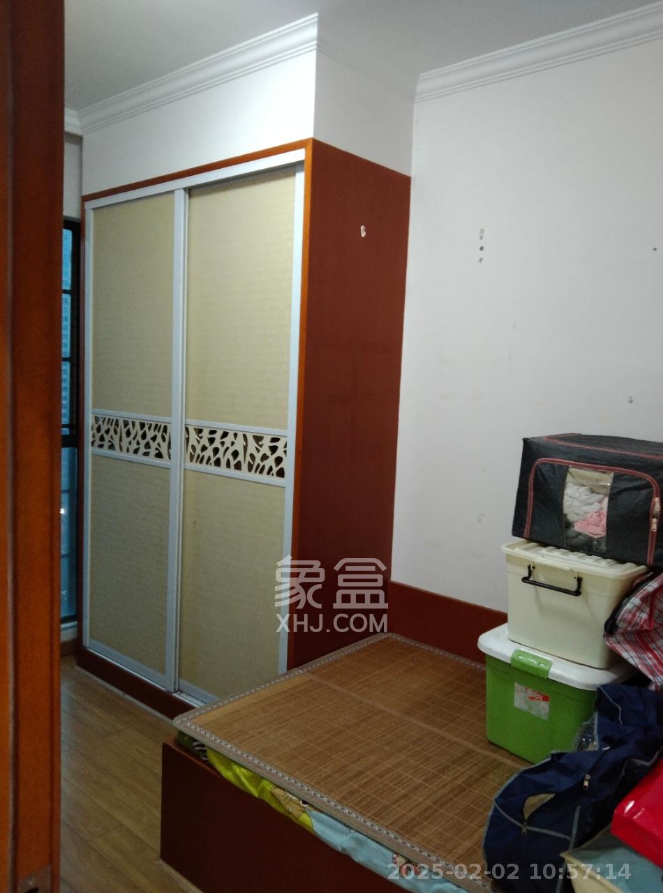 湘峰广场 2室2厅1卫 1500.0元/月 湘峰广场 2室2厅1卫 1500.0元/月室内图