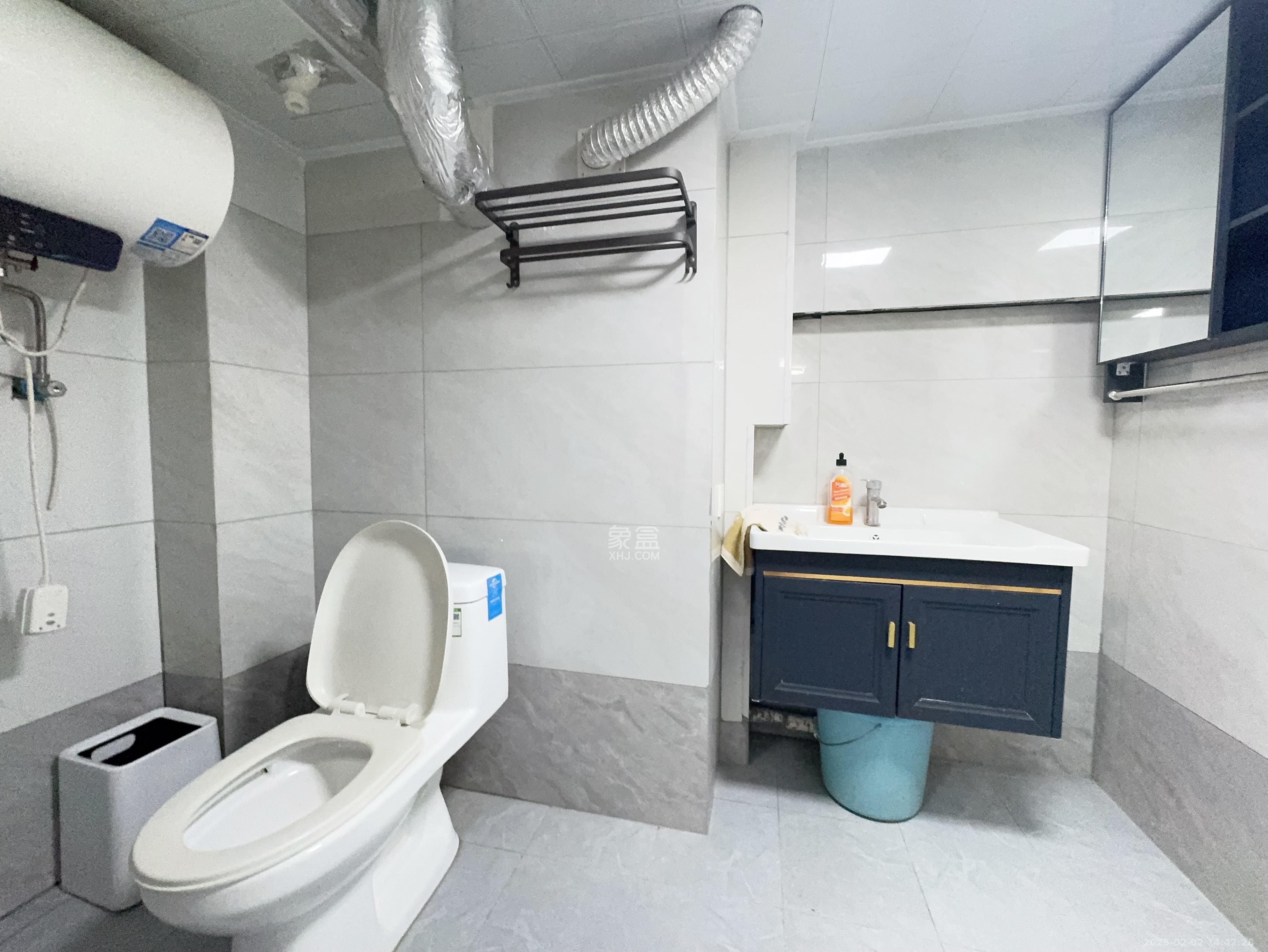 金地中交麓谷香颂(金地中交雅苑) 1室1厅1卫 1400.0元/月 金地中交麓谷香颂(金地中交雅苑) 1室1厅1卫 1400.0元/月室内图