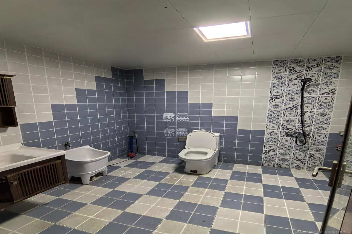 中新森林海  4室2厅2卫    2200.0元/月 中新森林海  4室2厅2卫    2200.0元/月室内图