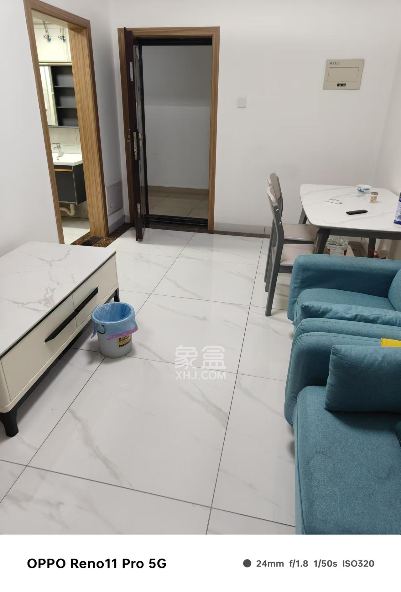 湘峰广场  2室1厅1卫    1200.0元/月 湘峰广场  2室1厅1卫    1200.0元/月