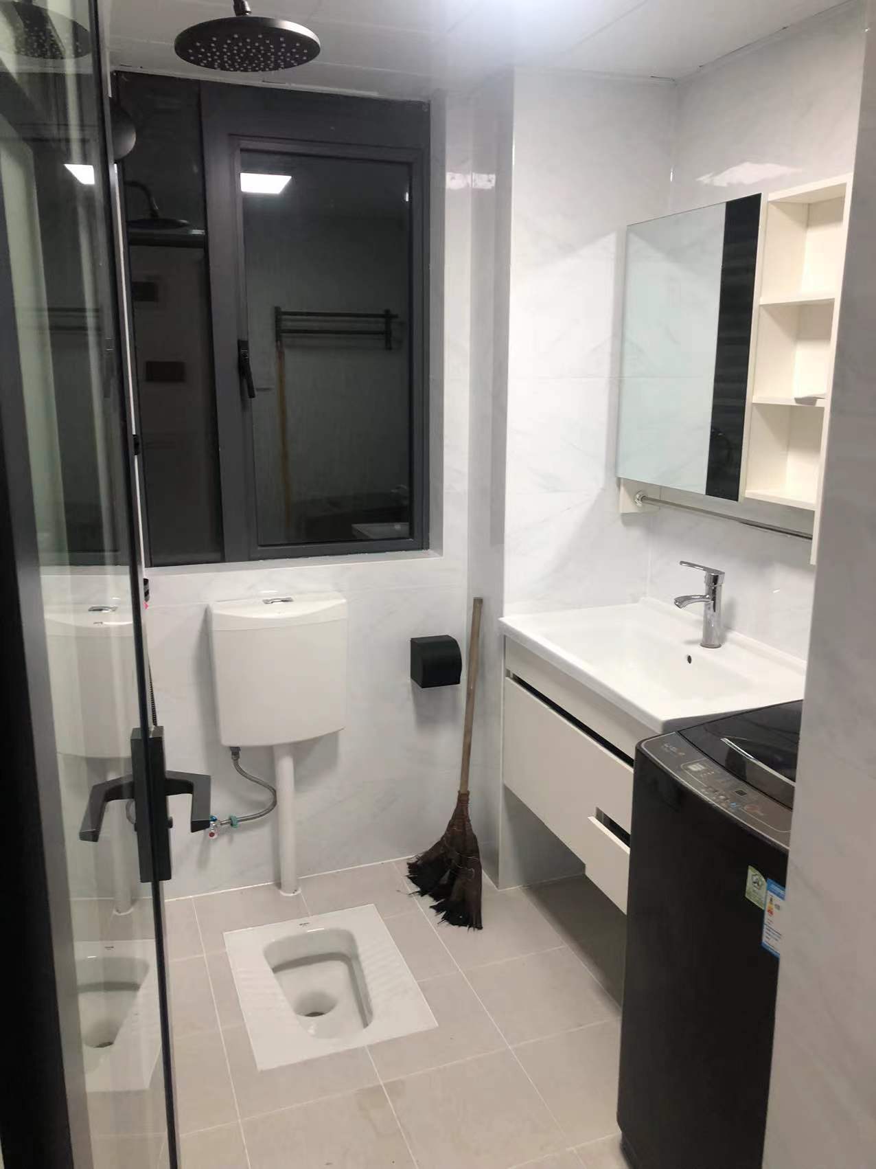 山水洲城华晨第一城 1室1厅1卫 1600.0元/月 山水洲城华晨第一城 1室1厅1卫 1600.0元/月户型图