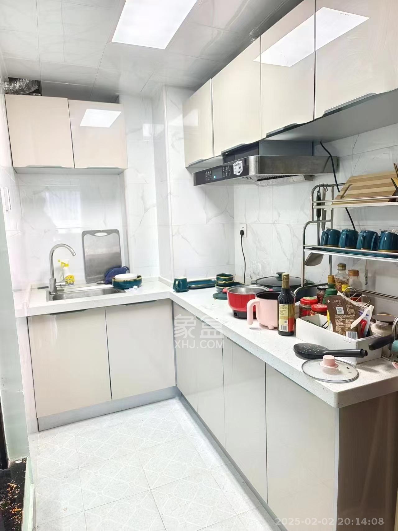 华润翡翠府 1室0厅0卫 2100.0元/月 华润翡翠府 1室0厅0卫 2100.0元/月室内图