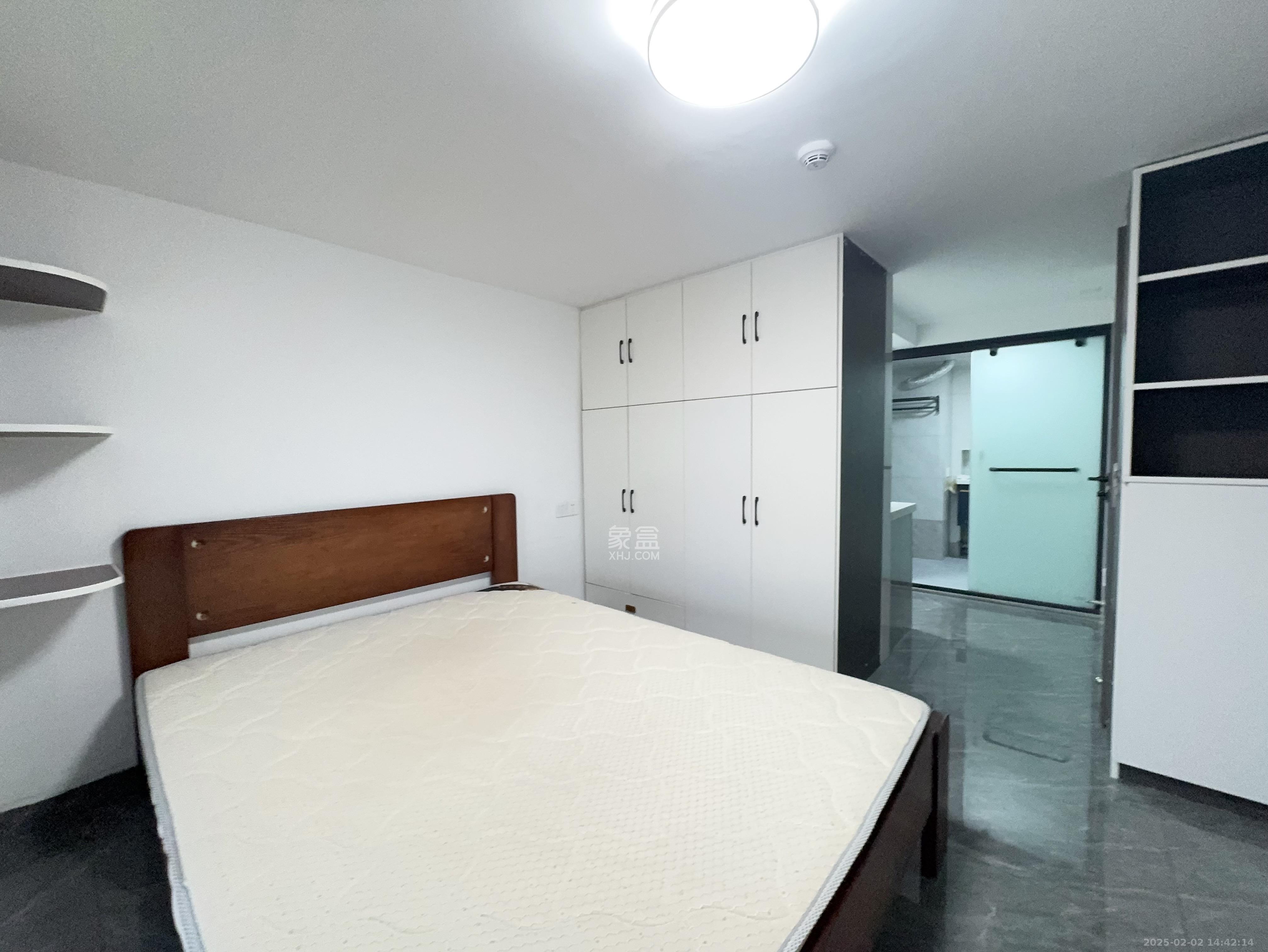 金地中交麓谷香颂(金地中交雅苑) 1室1厅1卫 1400.0元/月 金地中交麓谷香颂(金地中交雅苑) 1室1厅1卫 1400.0元/月室内图