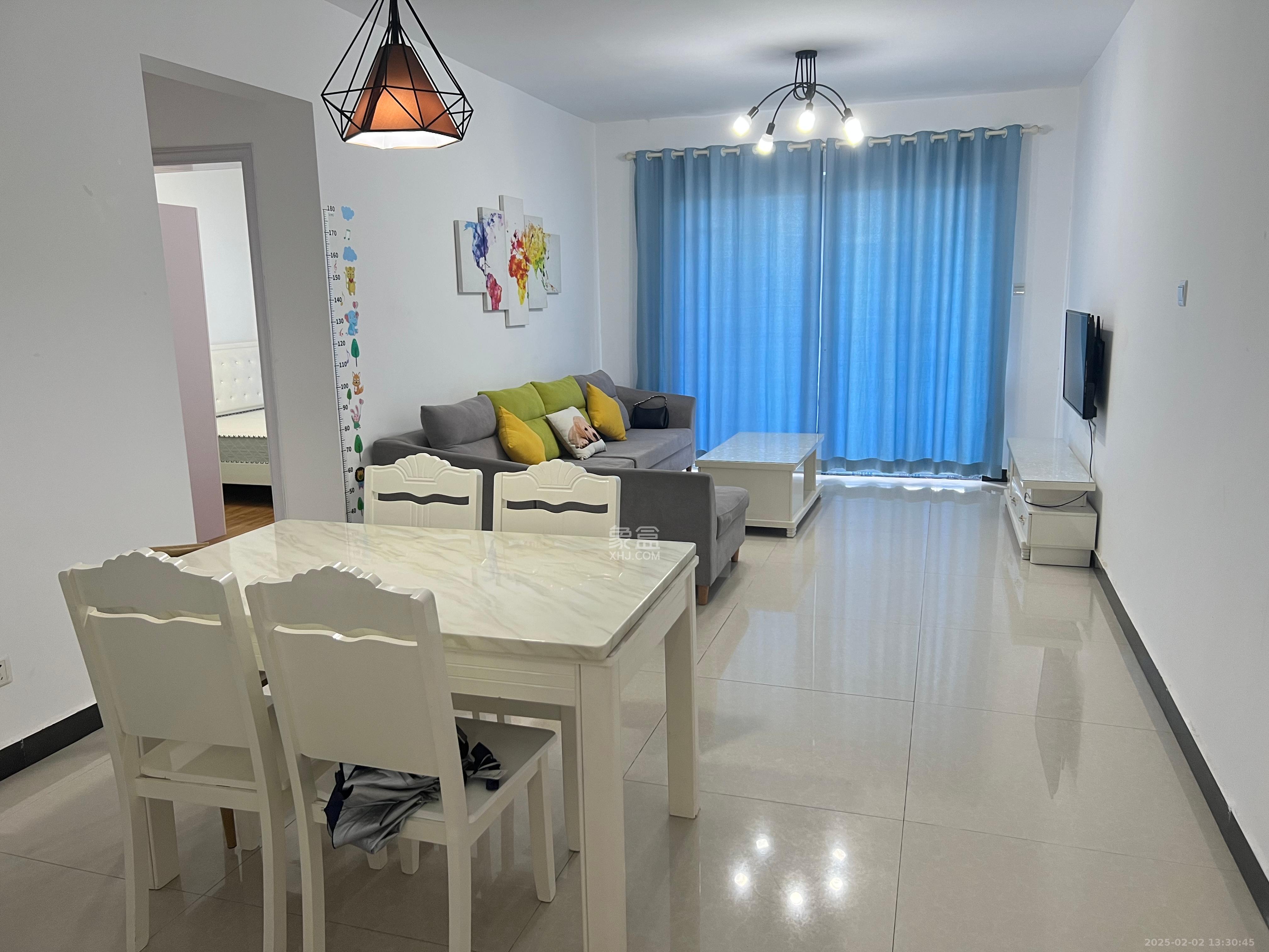 钱隆世家  2室2厅1卫    2000.0元/月 钱隆世家  2室2厅1卫    2000.0元/月