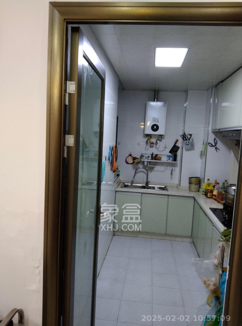 湘峰广场 2室2厅1卫 1500.0元/月 湘峰广场 2室2厅1卫 1500.0元/月室内图