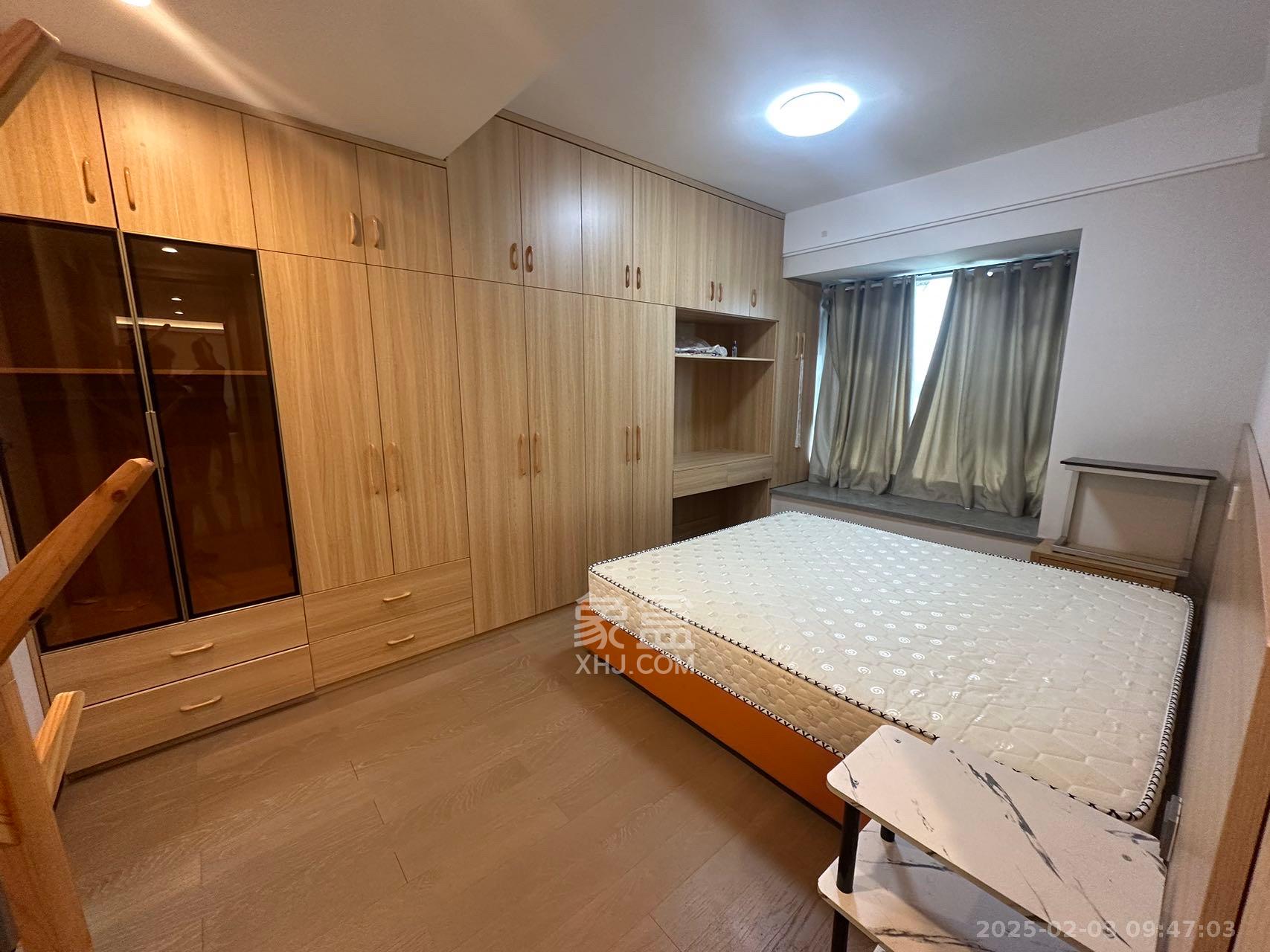 中海麓山境北区 4室2厅2卫 3200.0元/月 中海麓山境北区 4室2厅2卫 3200.0元/月室内图