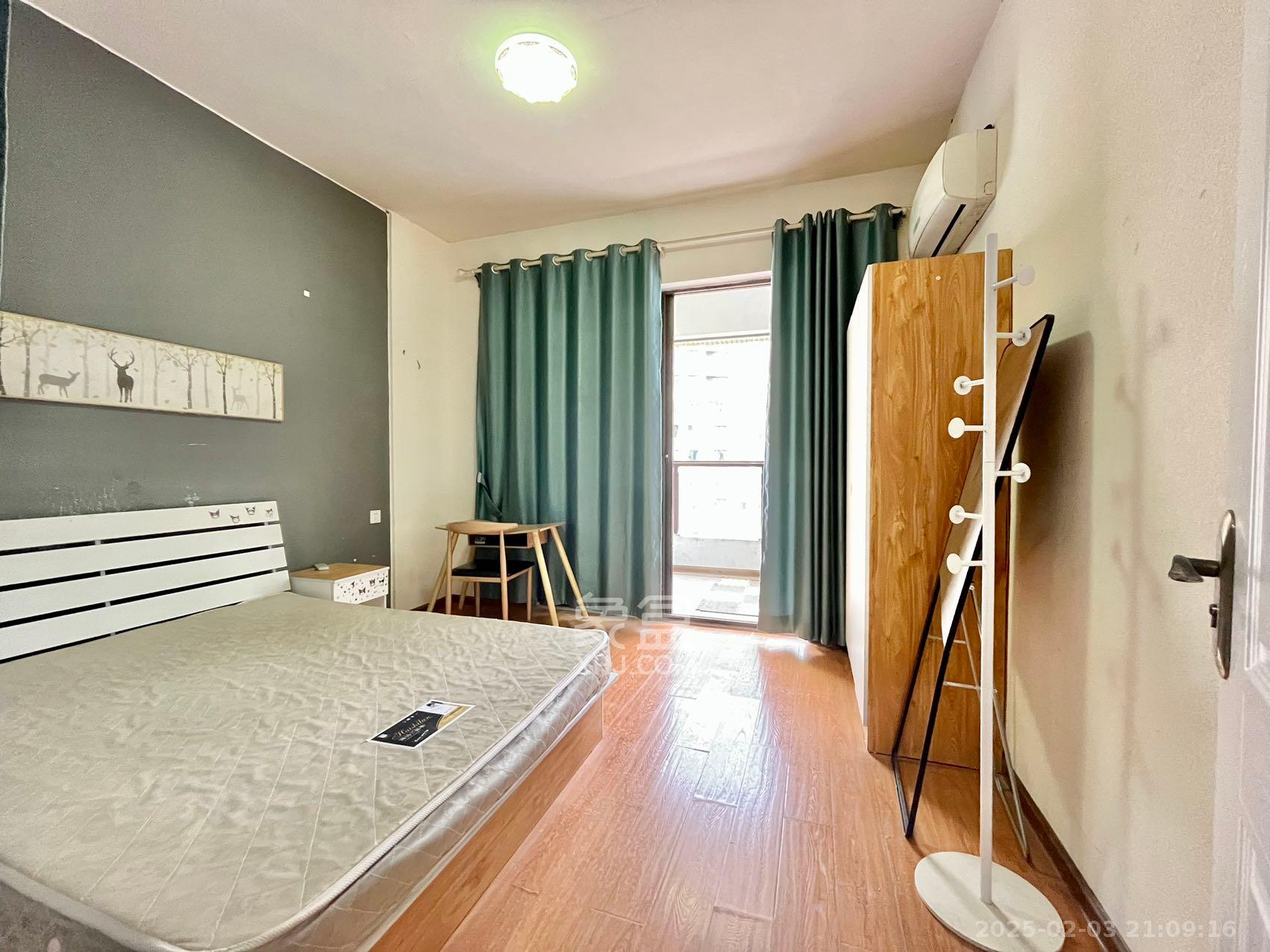 保利西海岸A区 2室1厅1卫 2600.0元/月 保利西海岸A区 2室1厅1卫 2600.0元/月室内图