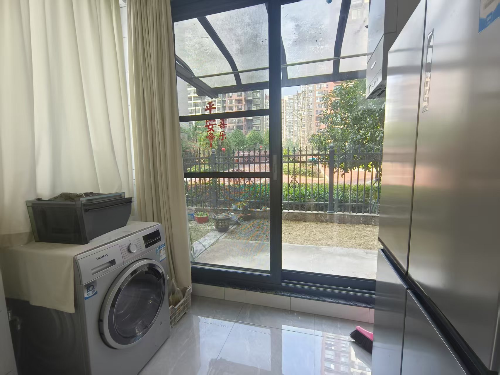 会龙山溪谷(住宅) 3室2厅2卫 3000.0元/月 会龙山溪谷(住宅) 3室2厅2卫 3000.0元/月室内图