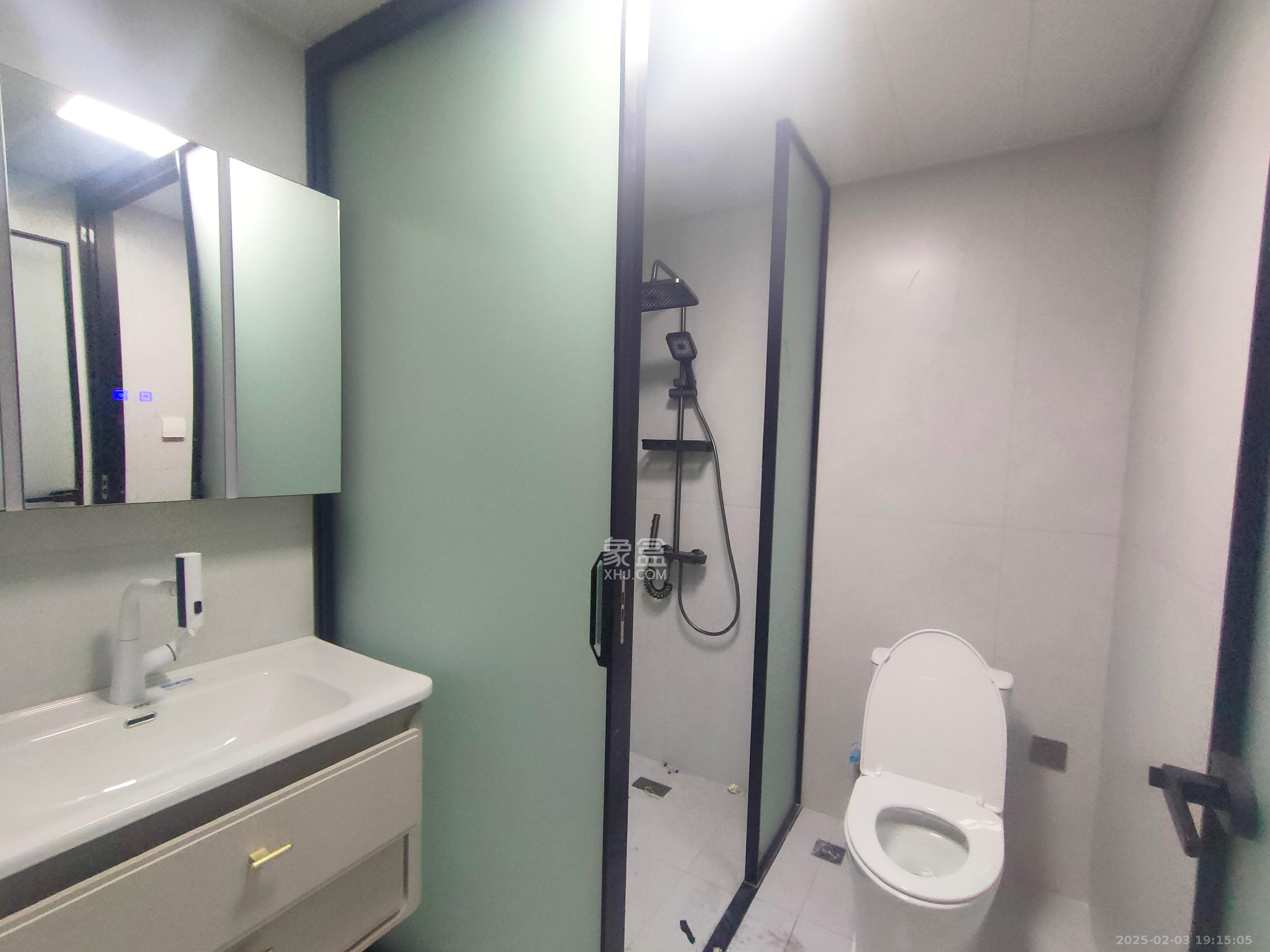 保利大都汇一期、二期 5室2厅2卫 4200.0元/月 保利大都汇一期、二期 5室2厅2卫 4200.0元/月室内图