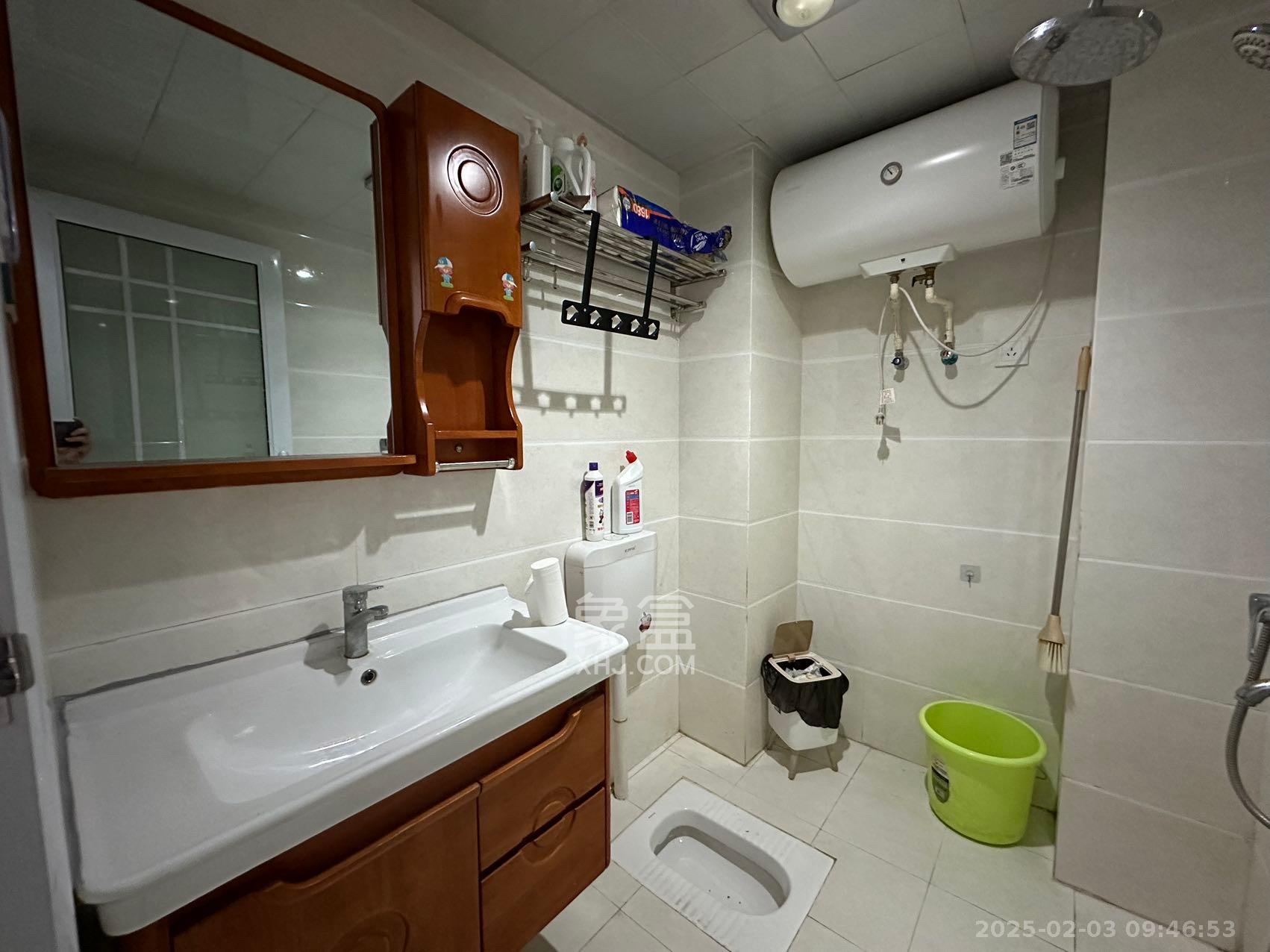 丰园城(鄱阳小区二期)  1室1厅1卫    1300.0元/月 丰园城(鄱阳小区二期)  1室1厅1卫    1300.0元/月室内图