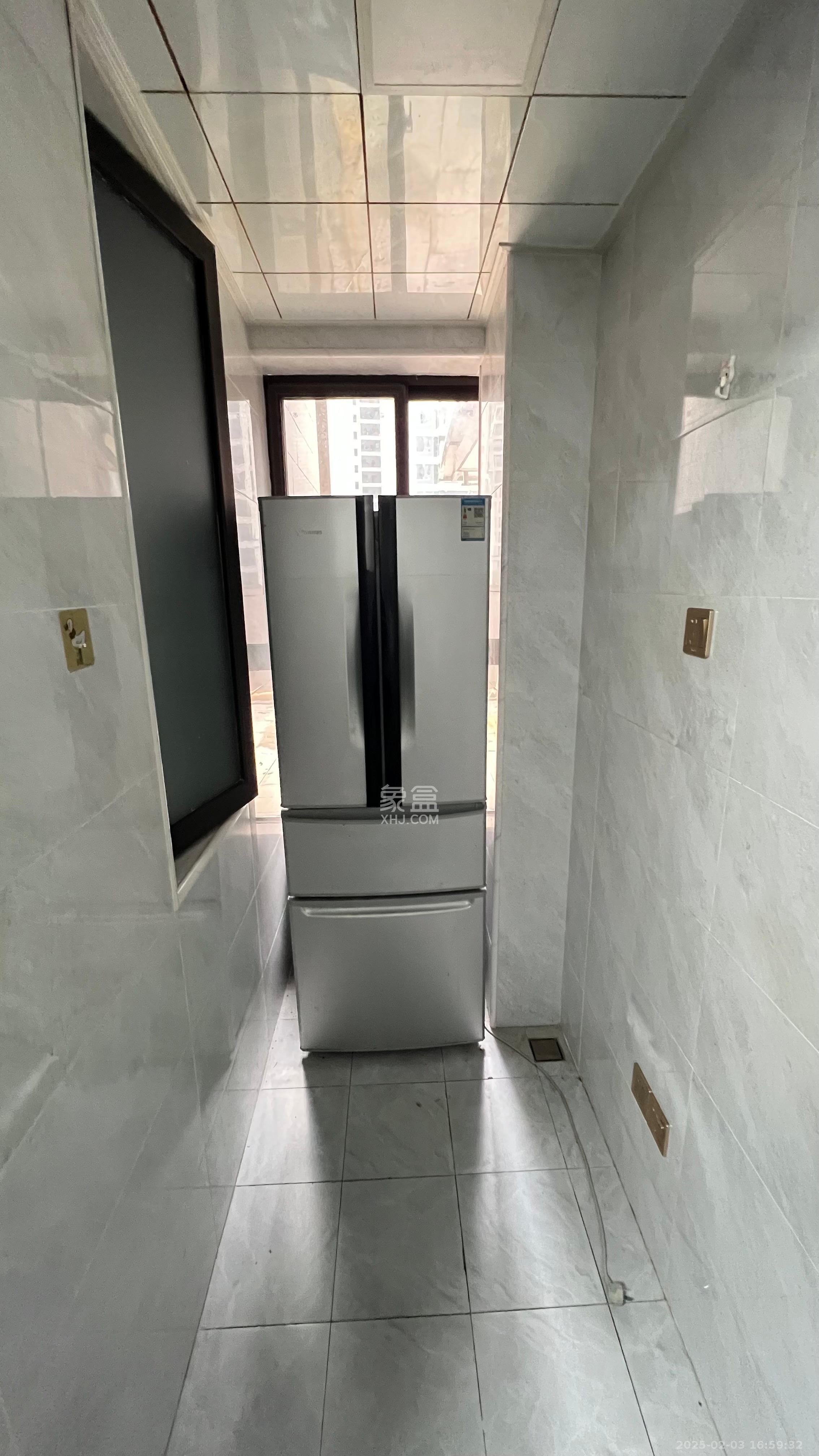 新新花园 2室1厅1卫 2100.0元/月 新新花园 2室1厅1卫 2100.0元/月室内图