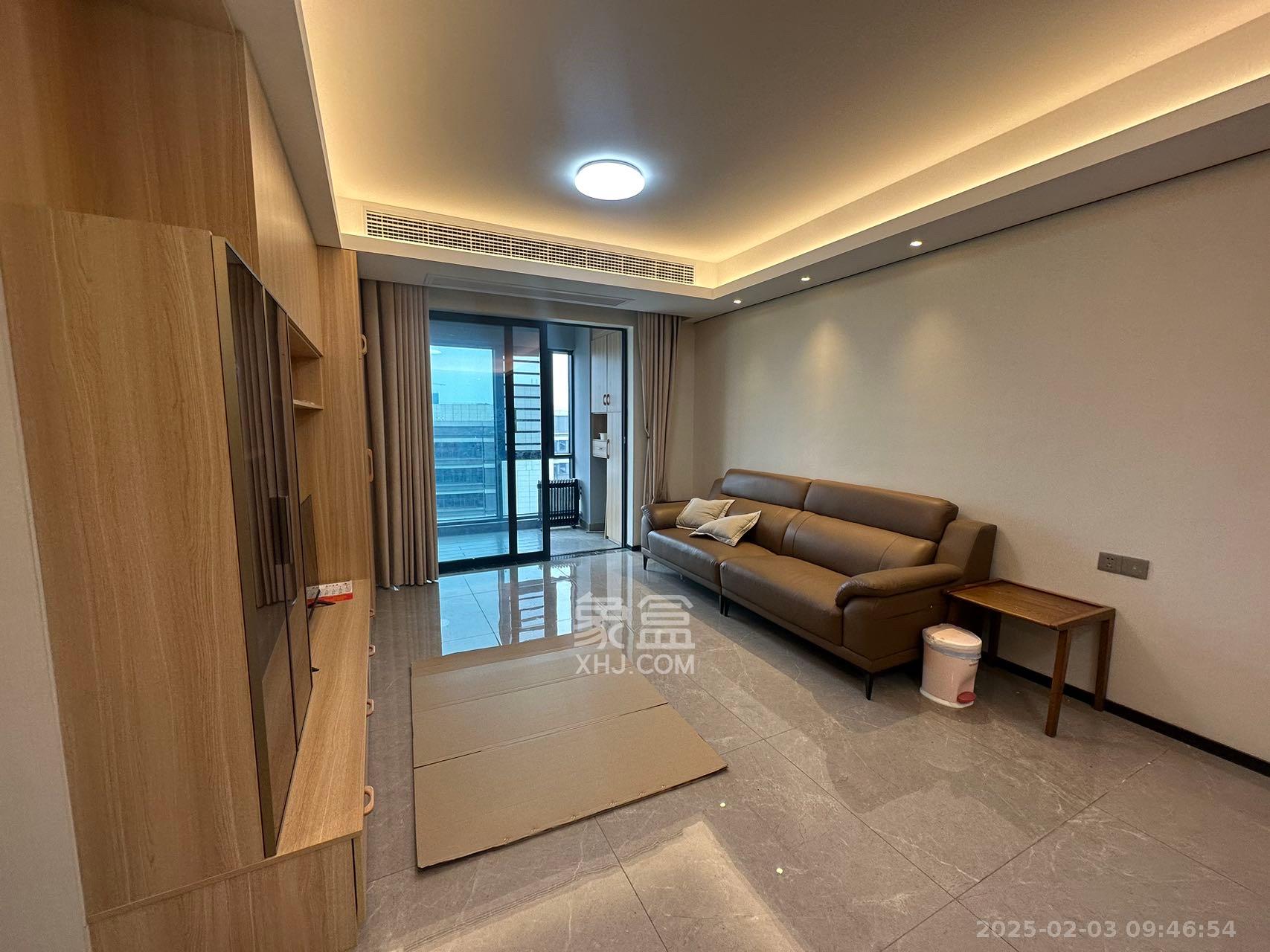 中海麓山境北区 4室2厅2卫 3200.0元/月 中海麓山境北区 4室2厅2卫 3200.0元/月室内图