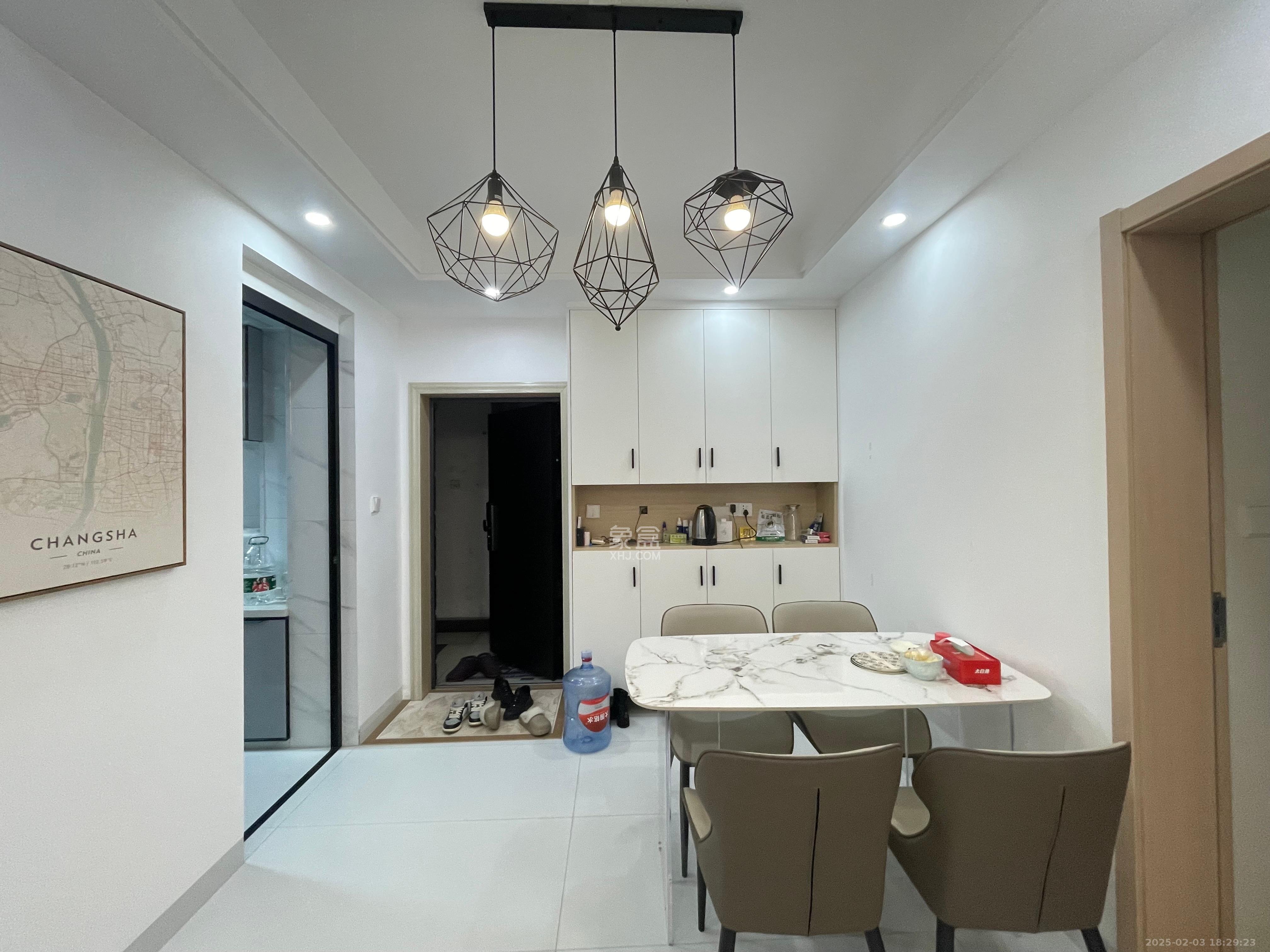 保利麓谷林语F区 2室2厅1卫 2600.0元/月 保利麓谷林语F区 2室2厅1卫 2600.0元/月室内图