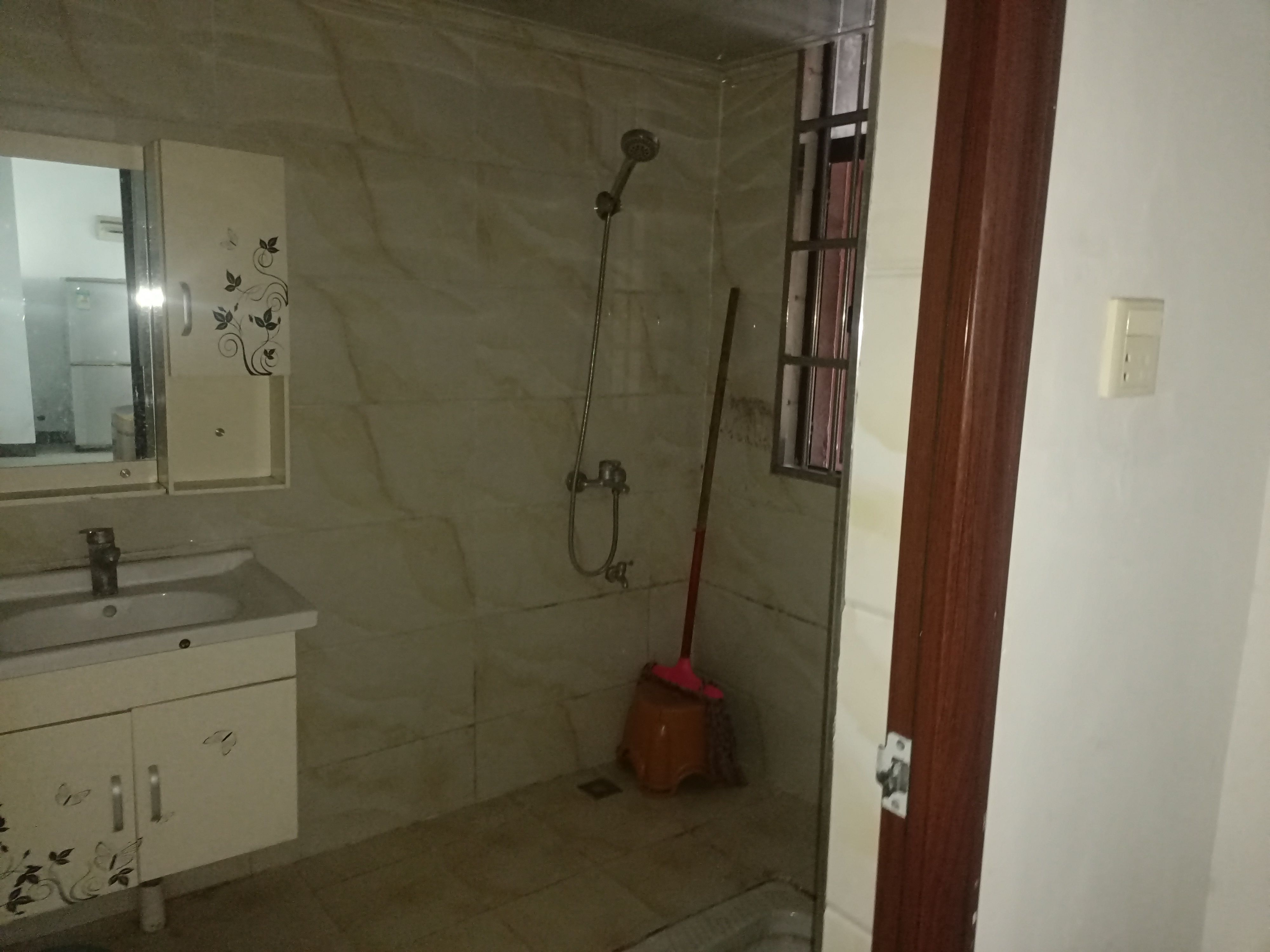 新概念 2室1厅1卫 1400.0元/月 新概念 2室1厅1卫 1400.0元/月室内图