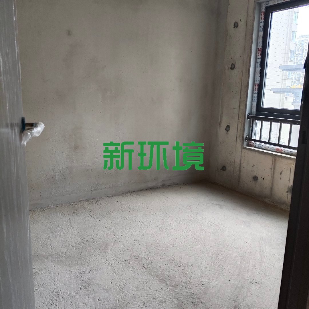 荣盛花语书院  4室2厅2卫   81.80万卧室