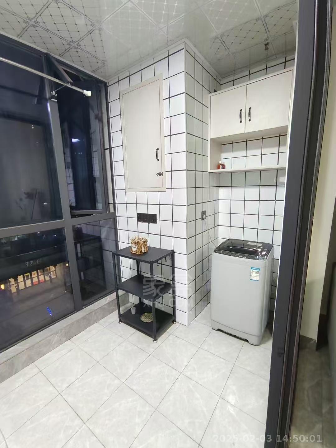 中泰财富湘江  1室0厅0卫   1400.00元/月户型图