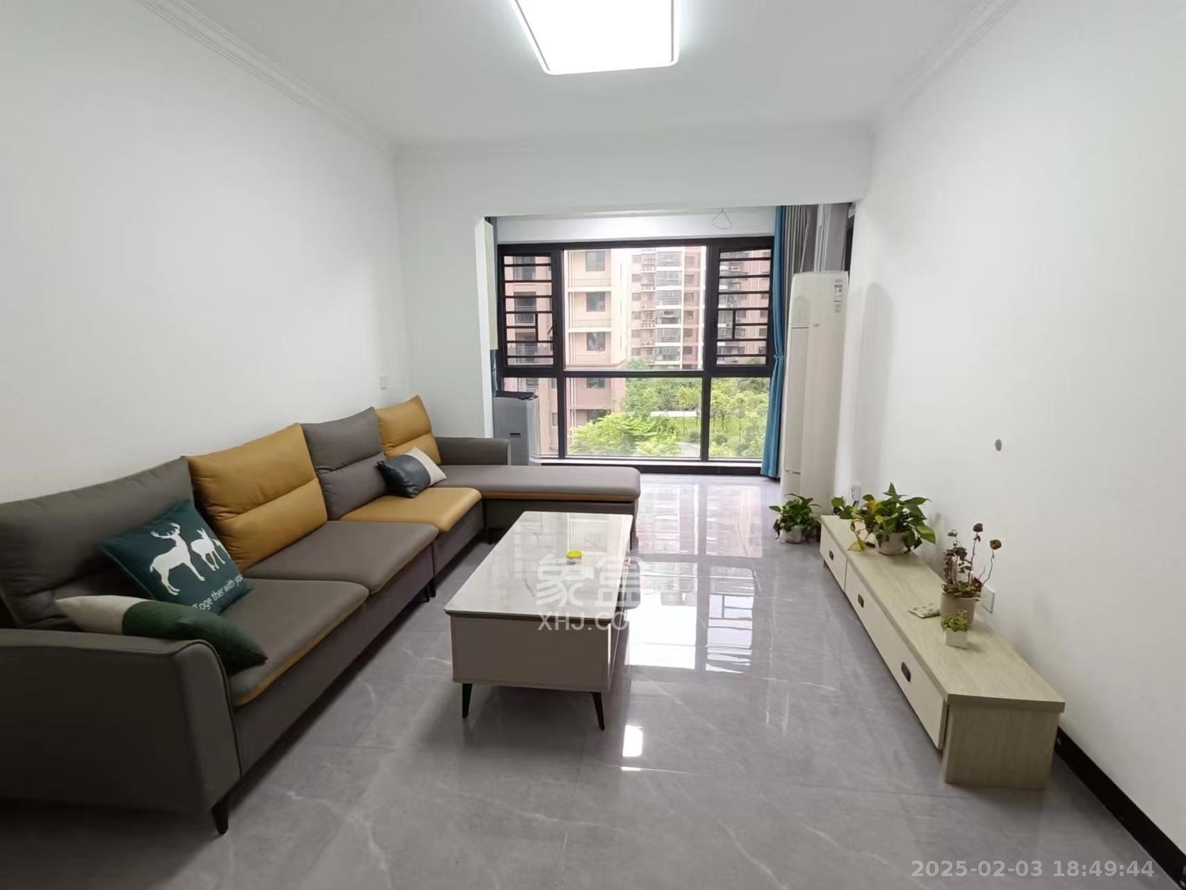 山水新城 2室2厅1卫 2200.0元/月 山水新城 2室2厅1卫 2200.0元/月室内图