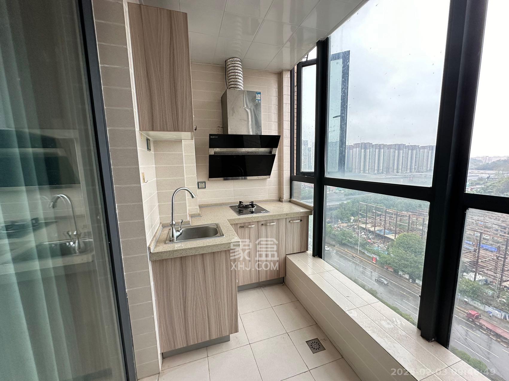 丰园城(鄱阳小区二期)  1室1厅1卫    1300.0元/月 丰园城(鄱阳小区二期)  1室1厅1卫    1300.0元/月室内图