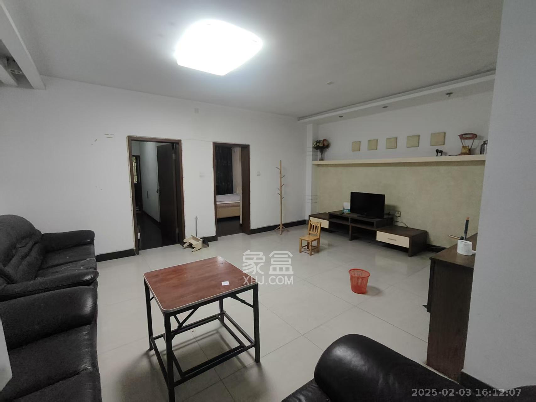 省旅游局宿舍 2室2厅1卫 1600.0元/月 省旅游局宿舍 2室2厅1卫 1600.0元/月室内图