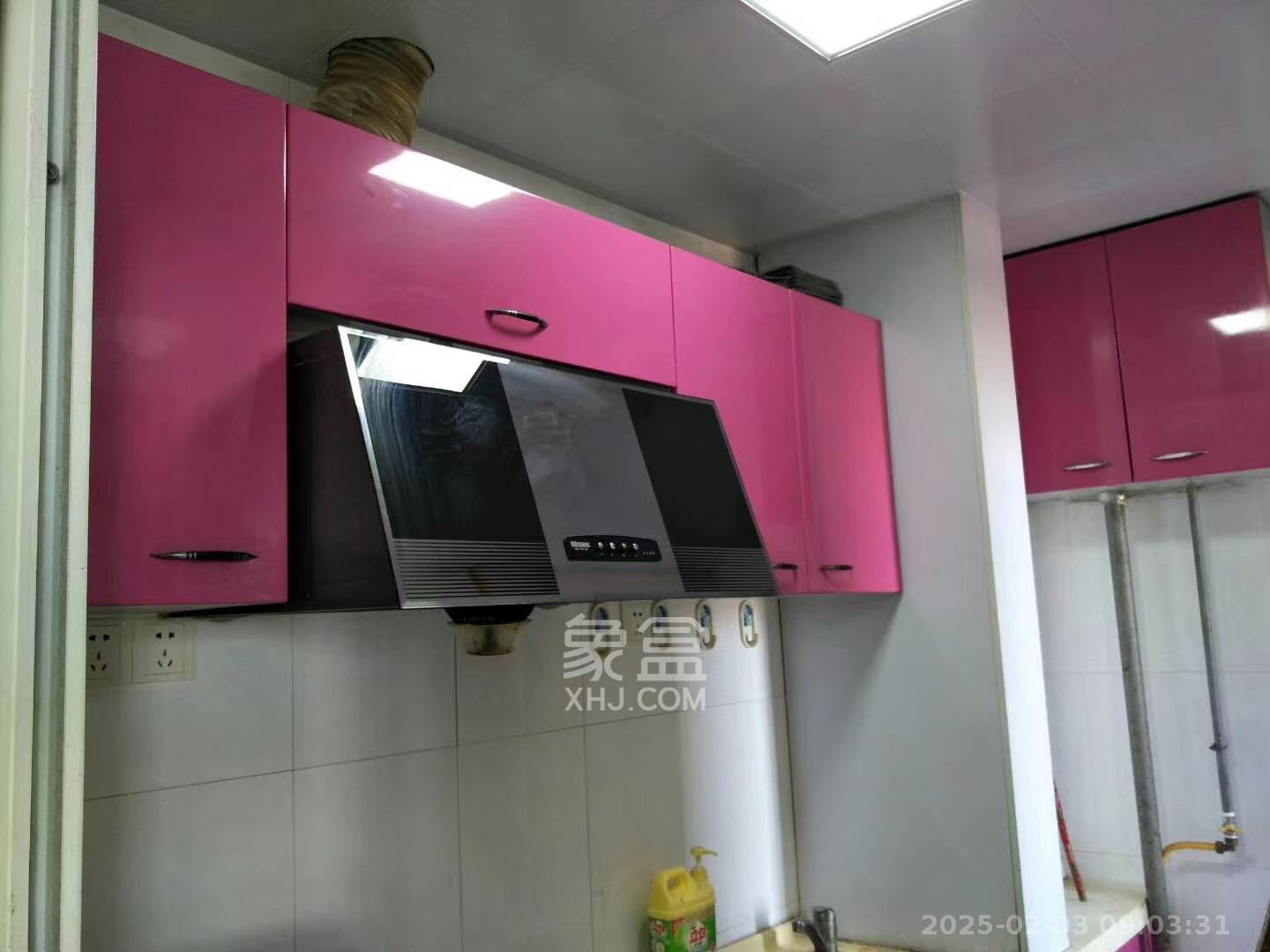 中天广场 1室1厅1卫 1800.0元/月 中天广场 1室1厅1卫 1800.0元/月室内图