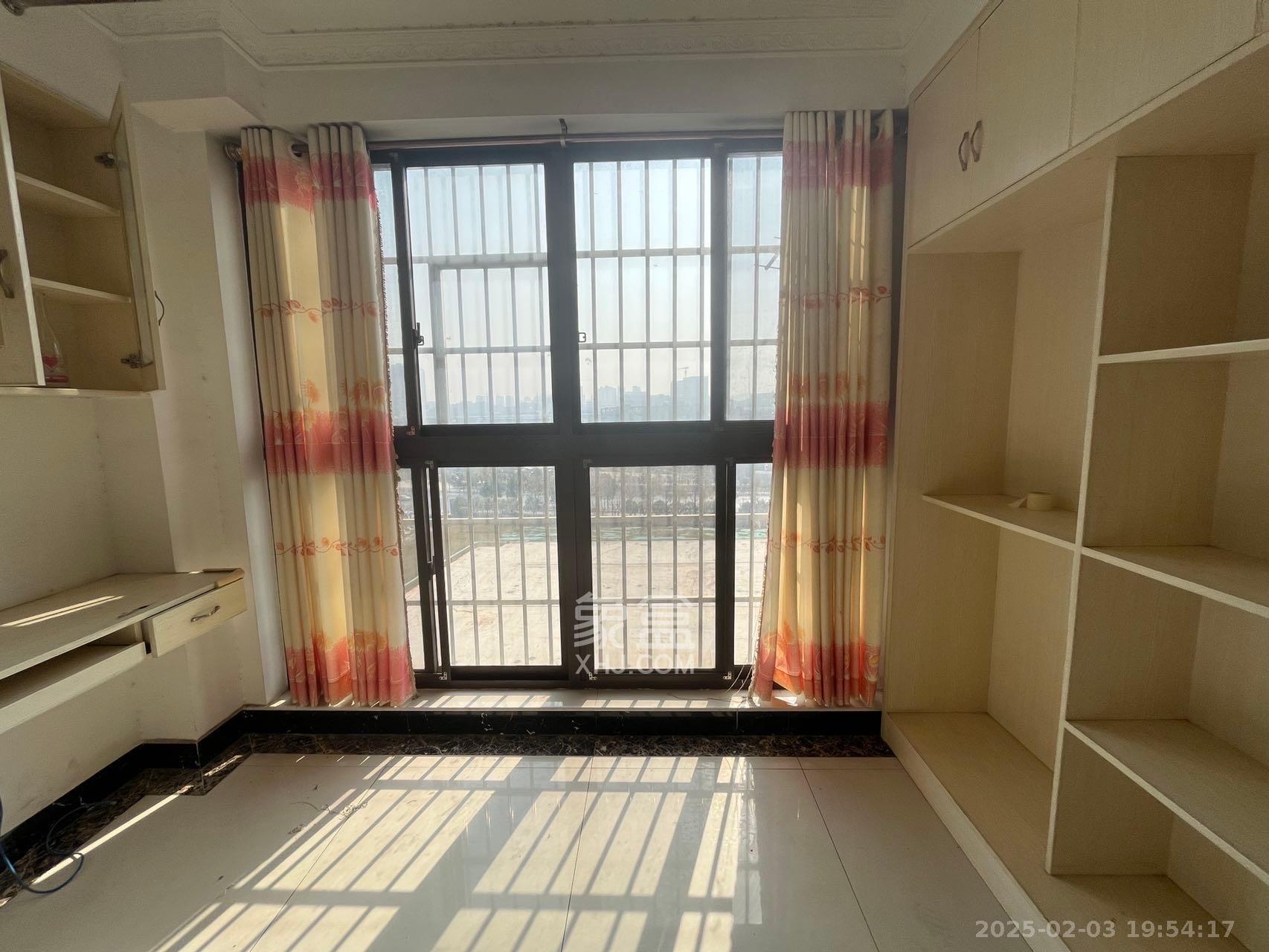 联丰苑 1室0厅0卫 1600.0元/月 联丰苑 1室0厅0卫 1600.0元/月室内图