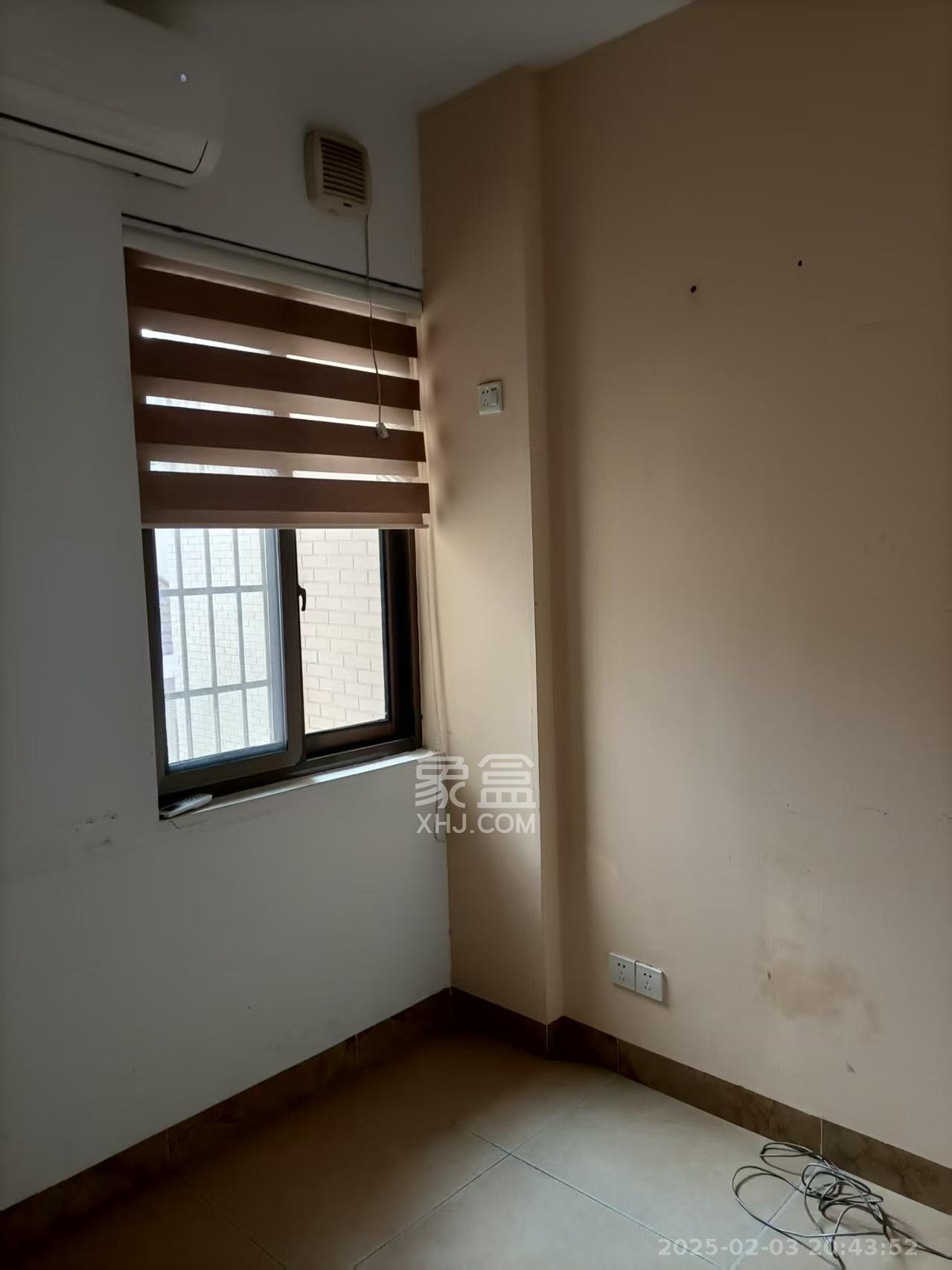 高桥社区高福星小区 3室1厅1卫 2300.0元/月 高桥社区高福星小区 3室1厅1卫 2300.0元/月室内图