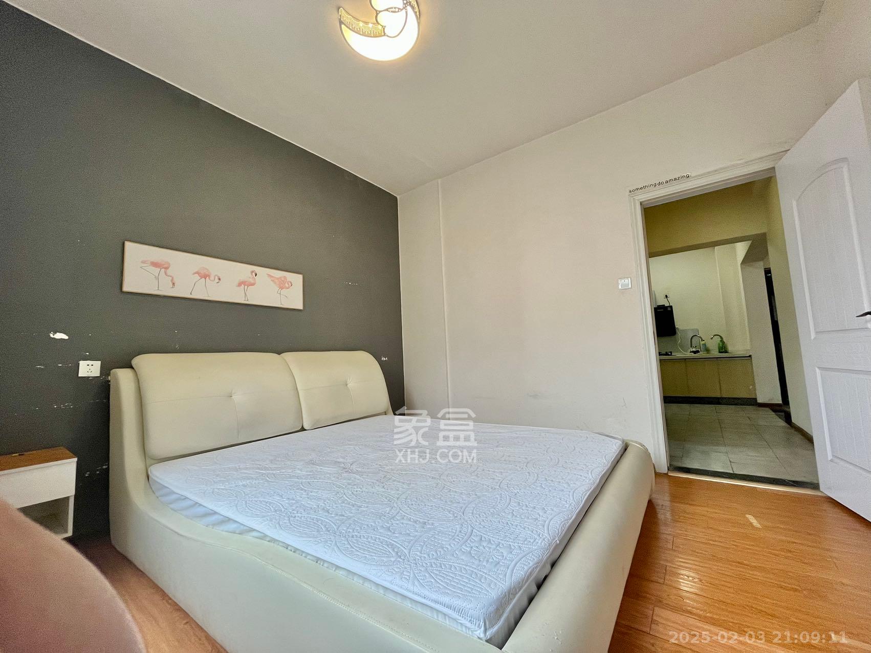 保利西海岸A区 2室1厅1卫 2600.0元/月 保利西海岸A区 2室1厅1卫 2600.0元/月室内图