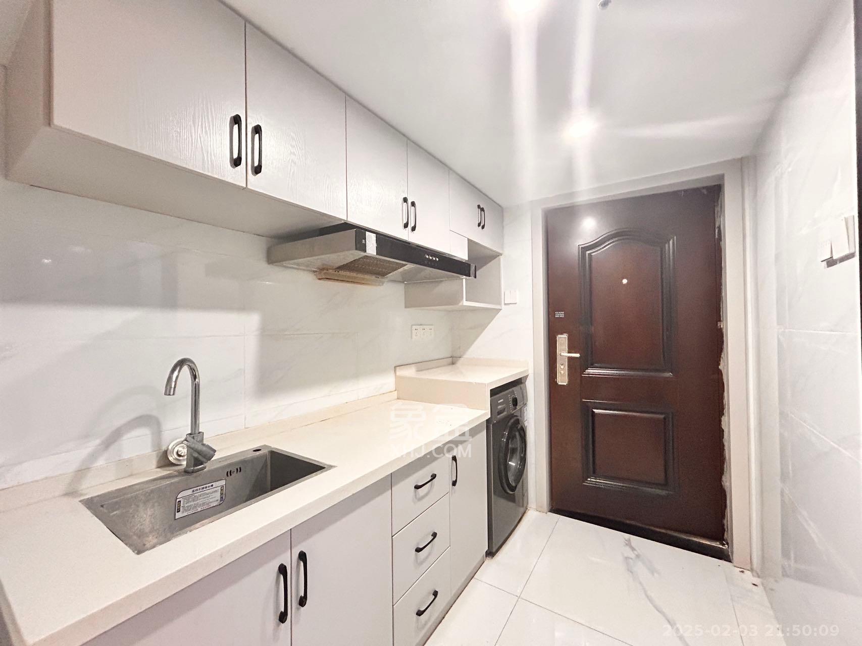 荣悦台 1室1厅1卫 2000.0元/月 荣悦台 1室1厅1卫 2000.0元/月室内图