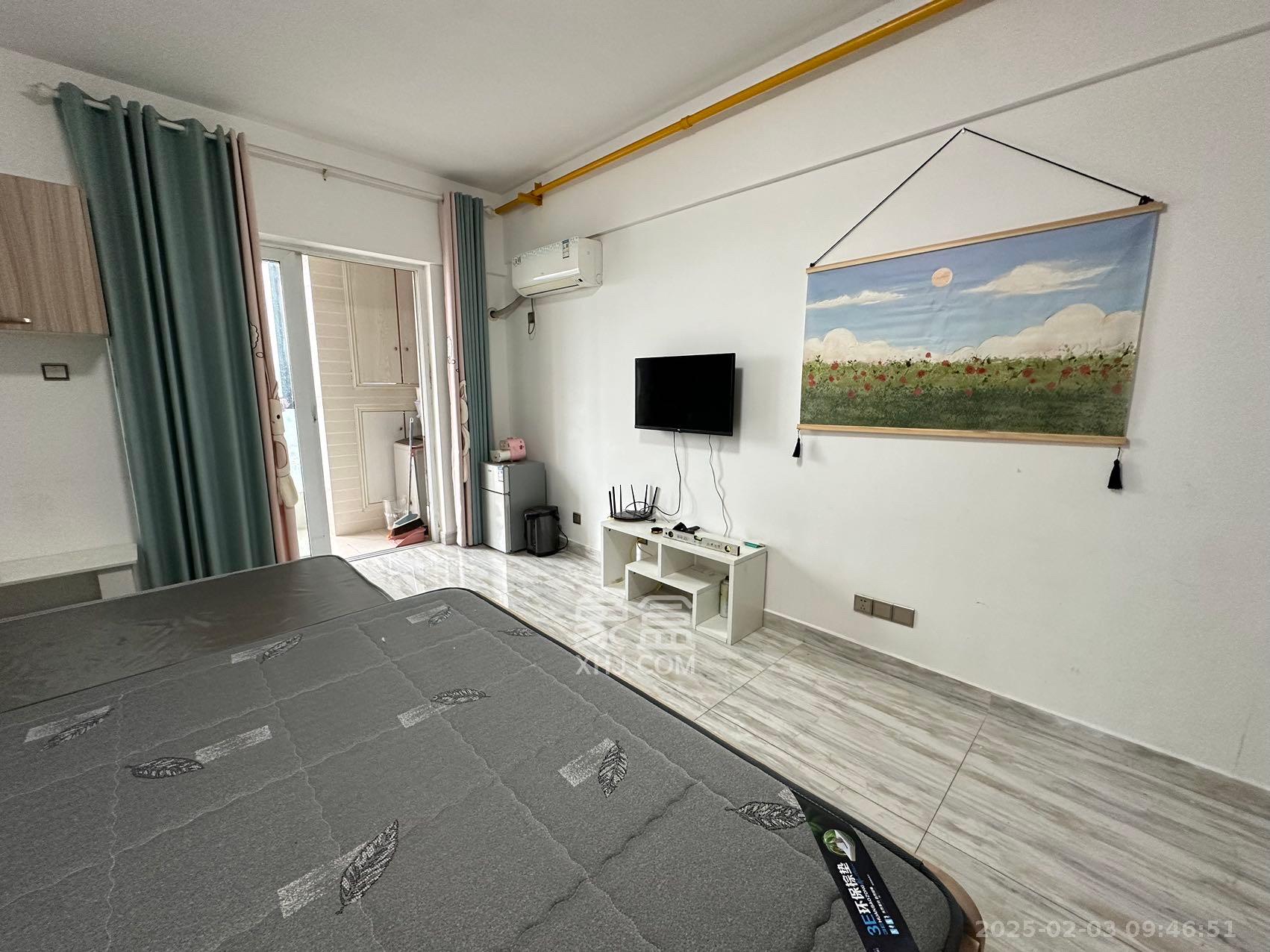 丰园城(鄱阳小区二期)  1室1厅1卫    1300.0元/月 丰园城(鄱阳小区二期)  1室1厅1卫    1300.0元/月室内图