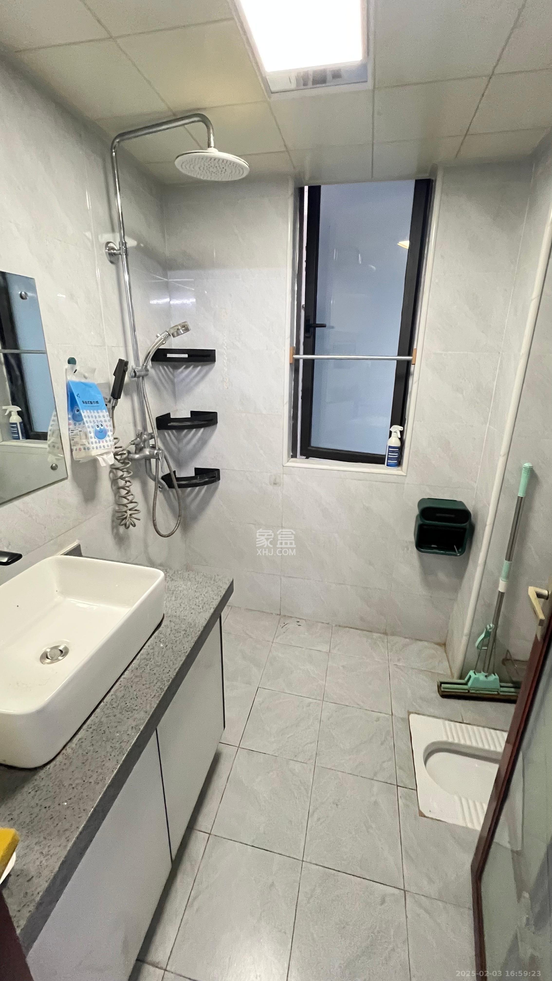 新新花园 2室1厅1卫 2100.0元/月 新新花园 2室1厅1卫 2100.0元/月室内图