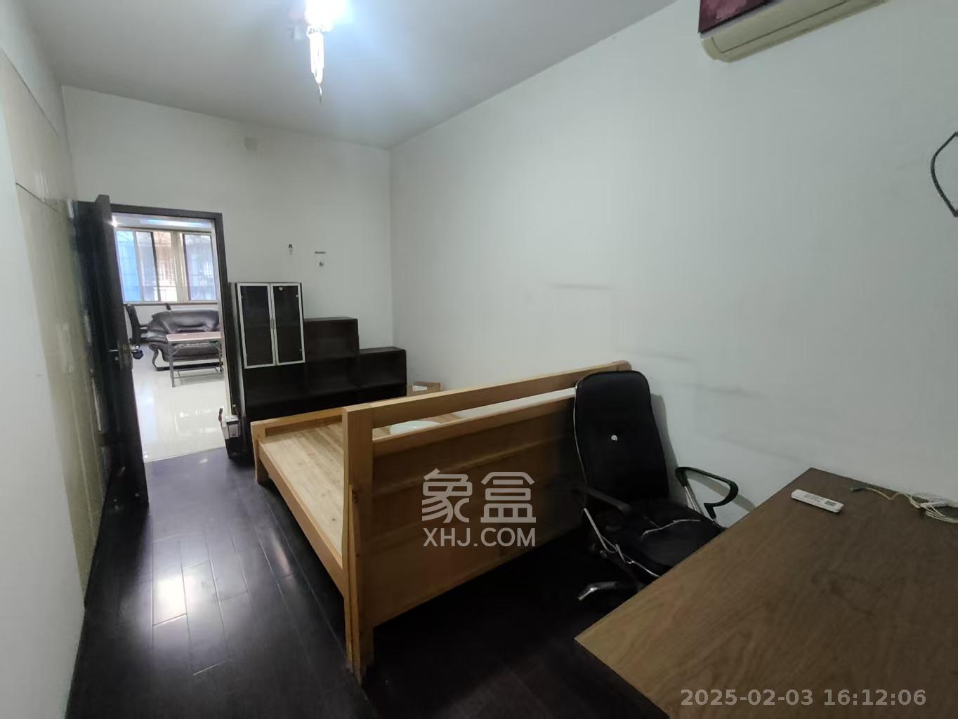 省旅游局宿舍 2室2厅1卫 1600.0元/月 省旅游局宿舍 2室2厅1卫 1600.0元/月室内图