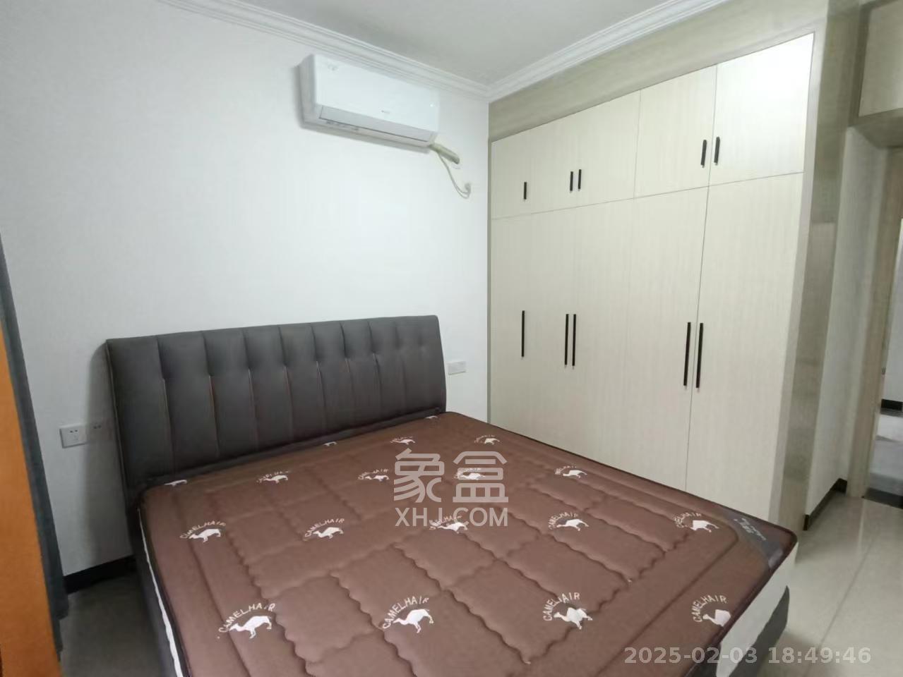 山水新城 2室2厅1卫 2200.0元/月 山水新城 2室2厅1卫 2200.0元/月室内图