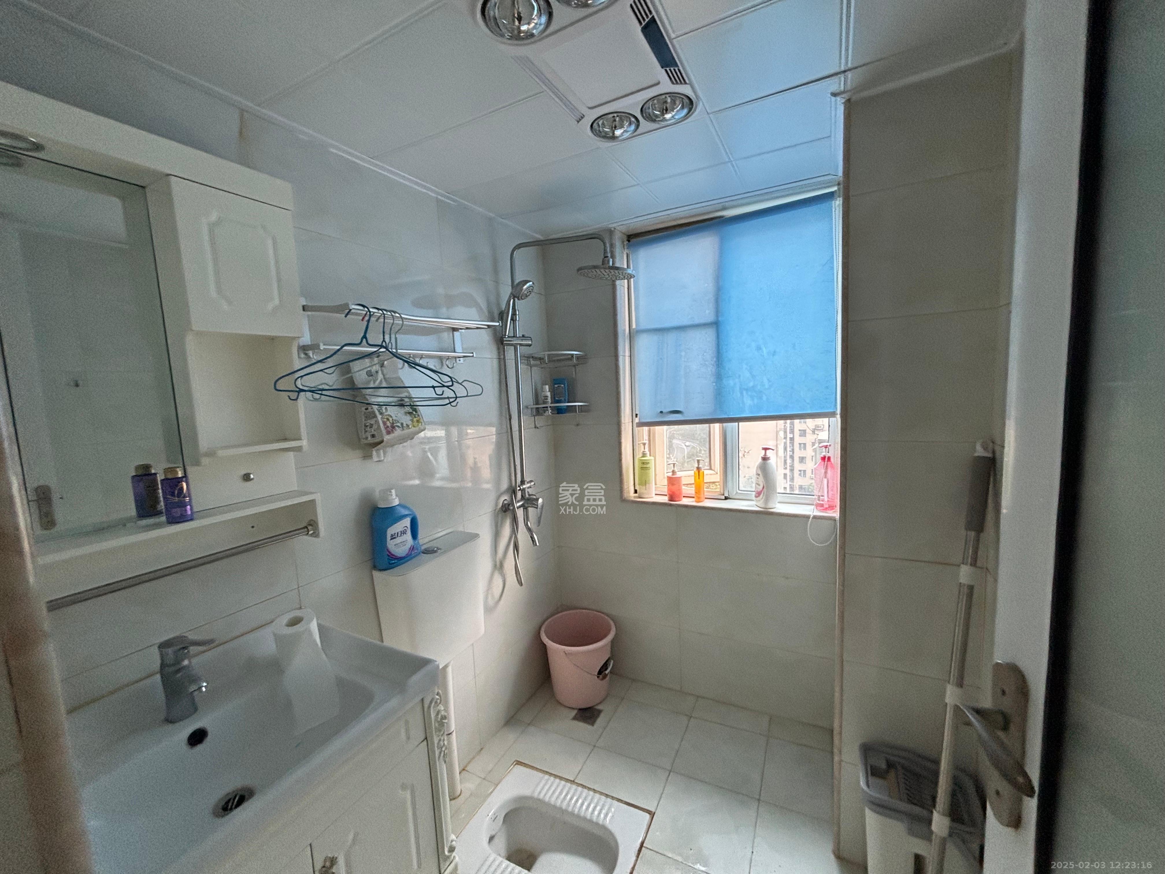 山与墅 2室2厅1卫 1800.0元/月 山与墅 2室2厅1卫 1800.0元/月室内图