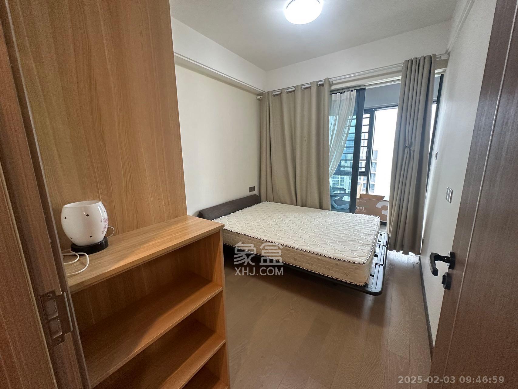 中海麓山境北区 4室2厅2卫 3200.0元/月 中海麓山境北区 4室2厅2卫 3200.0元/月室内图