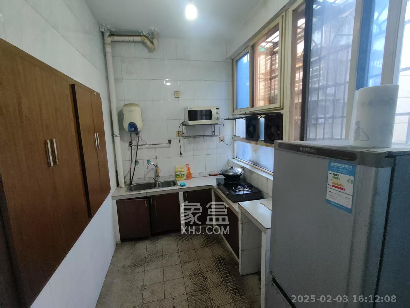 省旅游局宿舍 2室2厅1卫 1600.0元/月 省旅游局宿舍 2室2厅1卫 1600.0元/月室内图