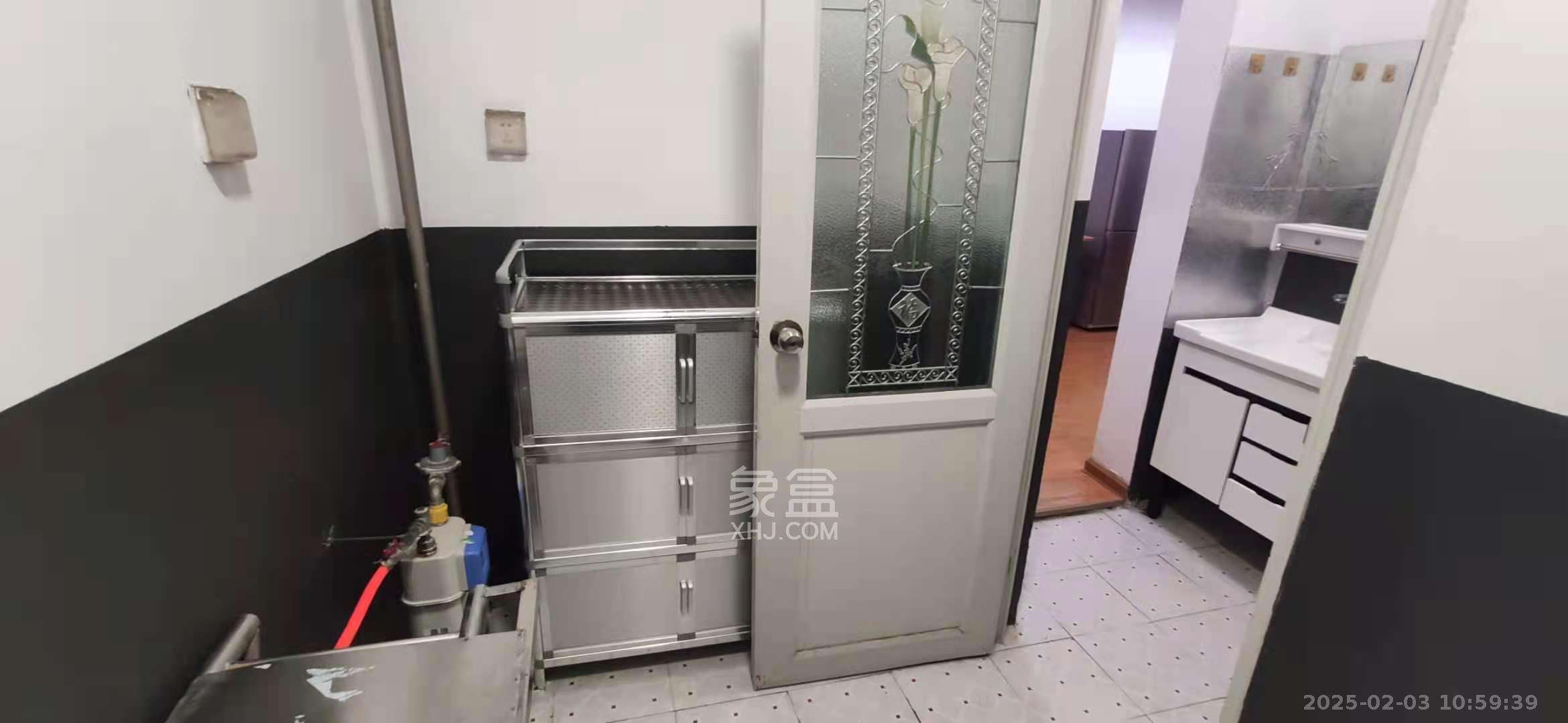 星典时代  2室1厅1卫   1800.00元/月室内图