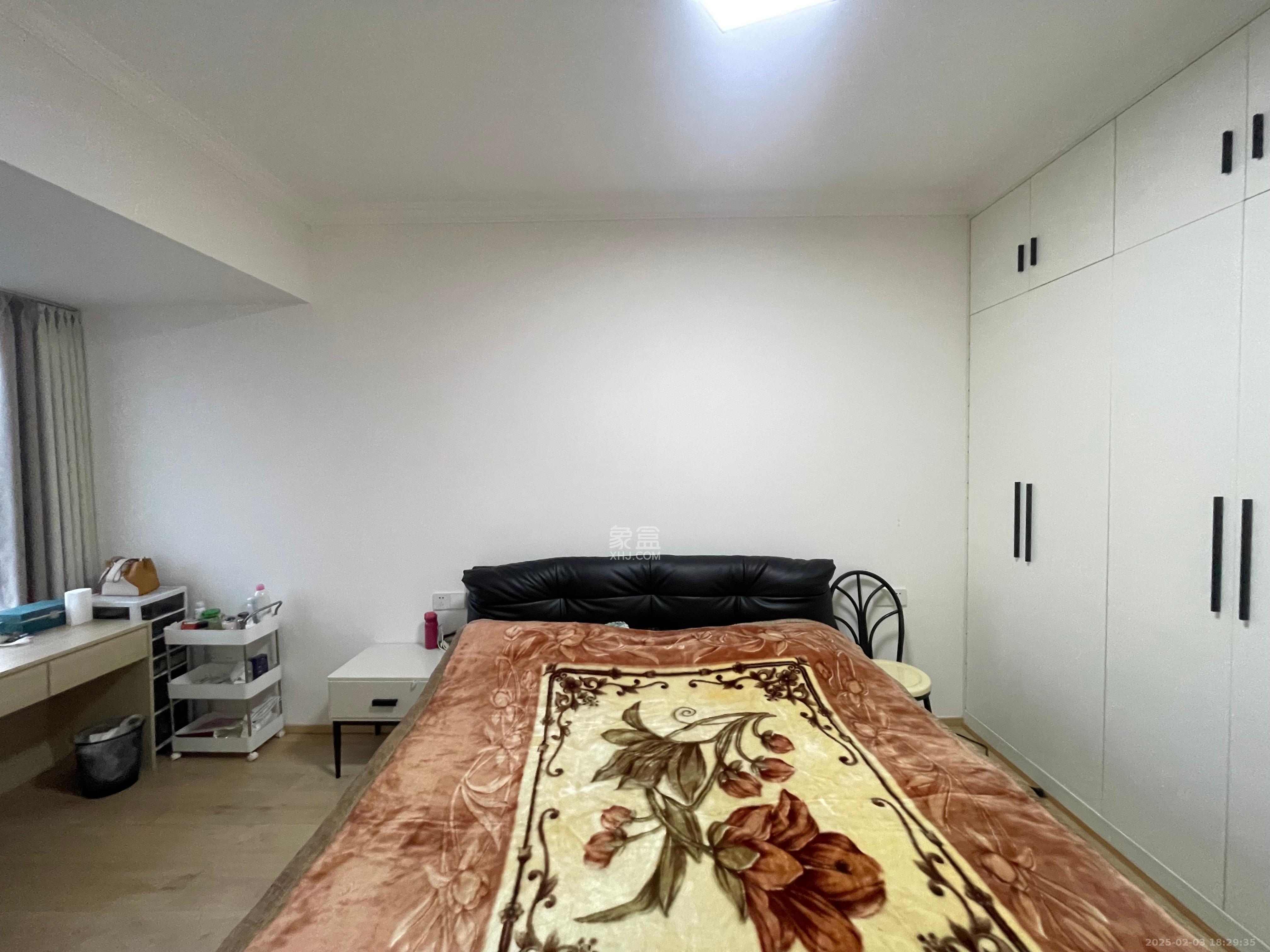 保利麓谷林语F区 2室2厅1卫 2600.0元/月 保利麓谷林语F区 2室2厅1卫 2600.0元/月室内图