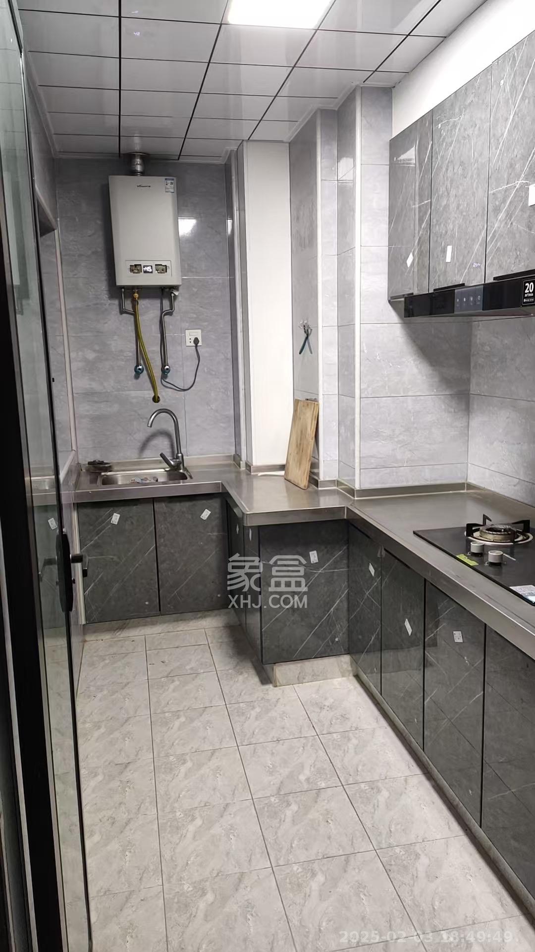 山水新城 2室2厅1卫 2200.0元/月 山水新城 2室2厅1卫 2200.0元/月室内图