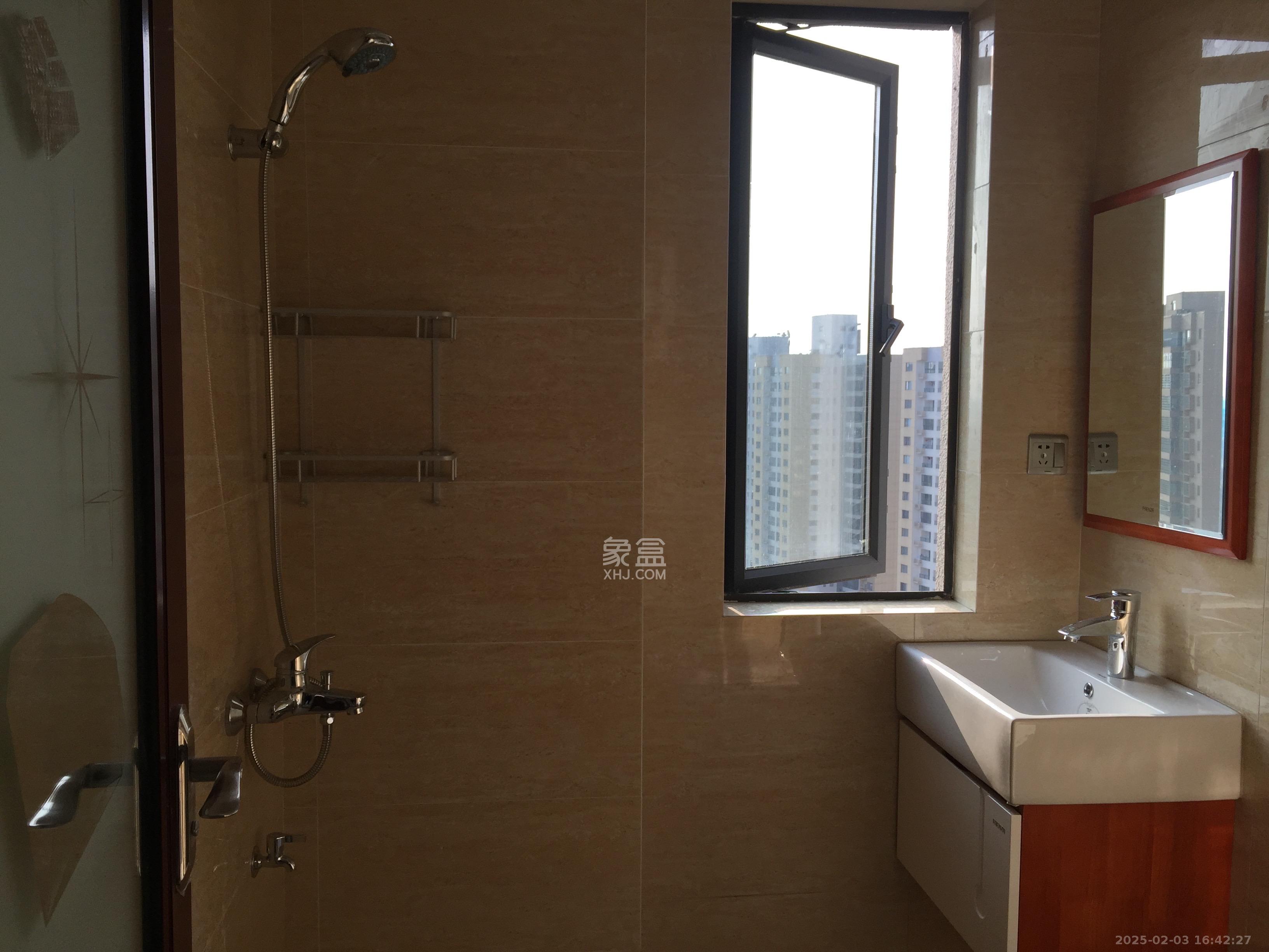 好莱城(弘德西街) 2室1厅1卫 2200.0元/月 好莱城(弘德西街) 2室1厅1卫 2200.0元/月室内图