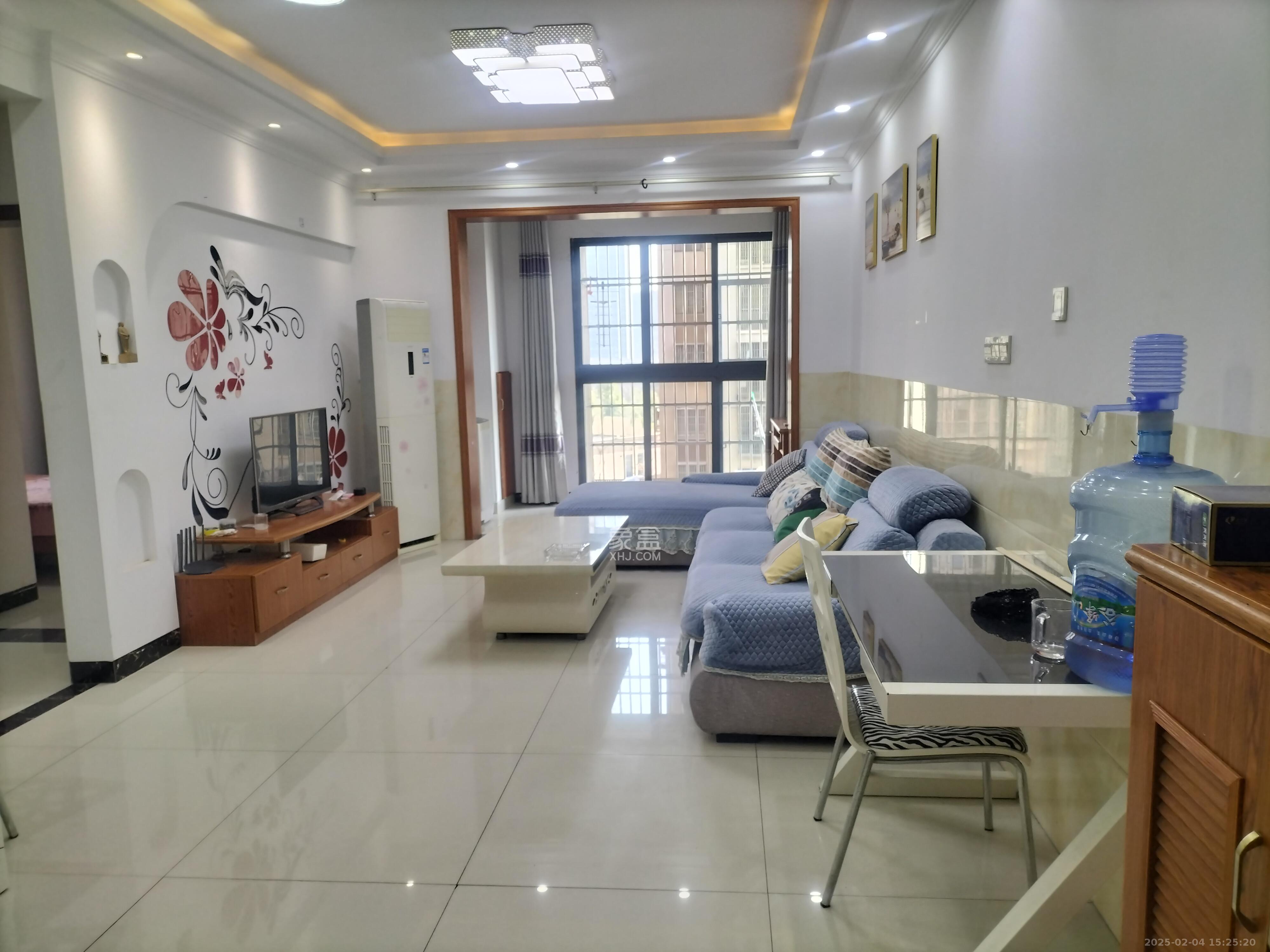 嘉顺苑 2室2厅1卫 2000.0元/月 嘉顺苑 2室2厅1卫 2000.0元/月室内图