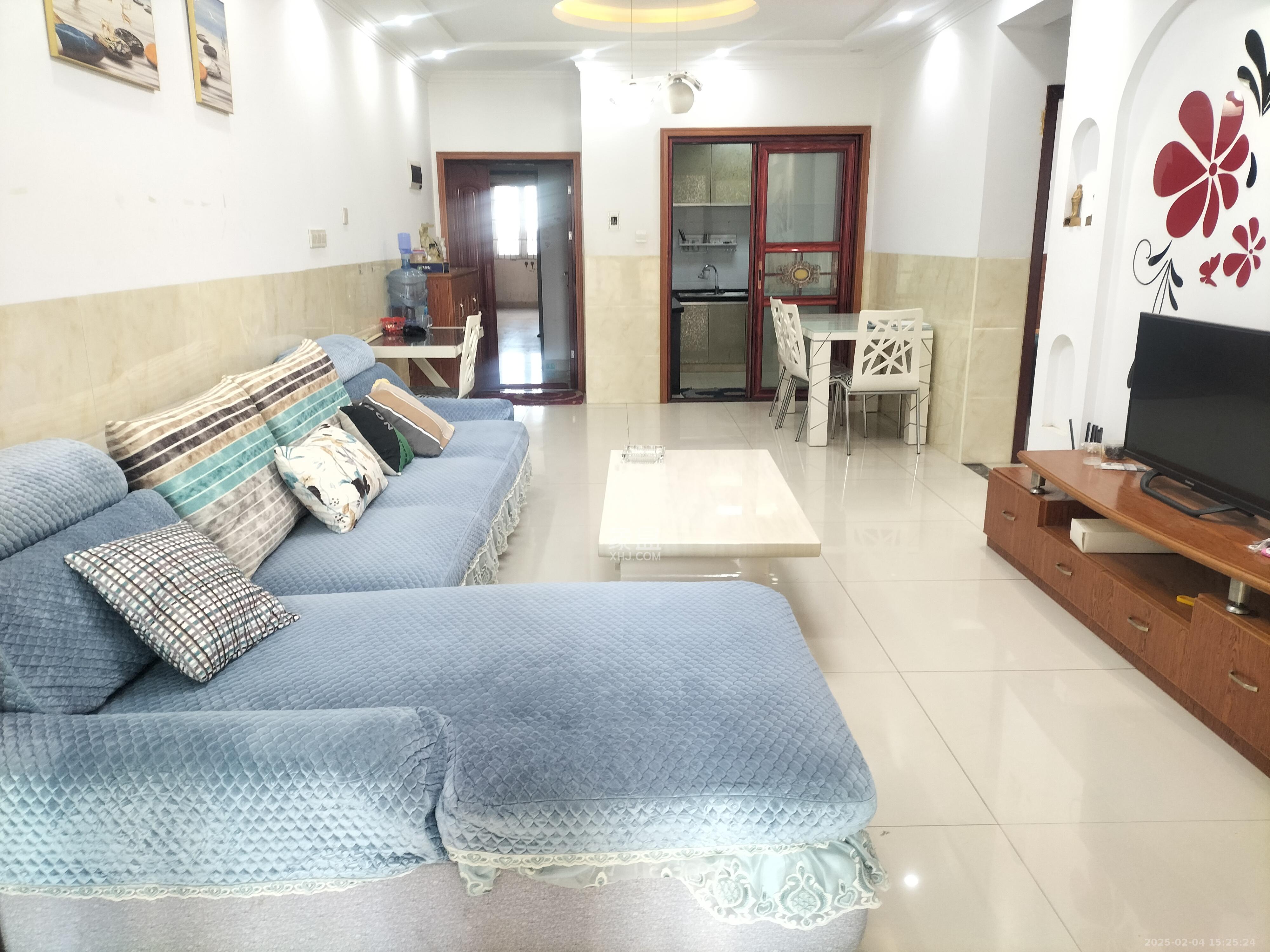 嘉顺苑 2室2厅1卫 2000.0元/月 嘉顺苑 2室2厅1卫 2000.0元/月室内图