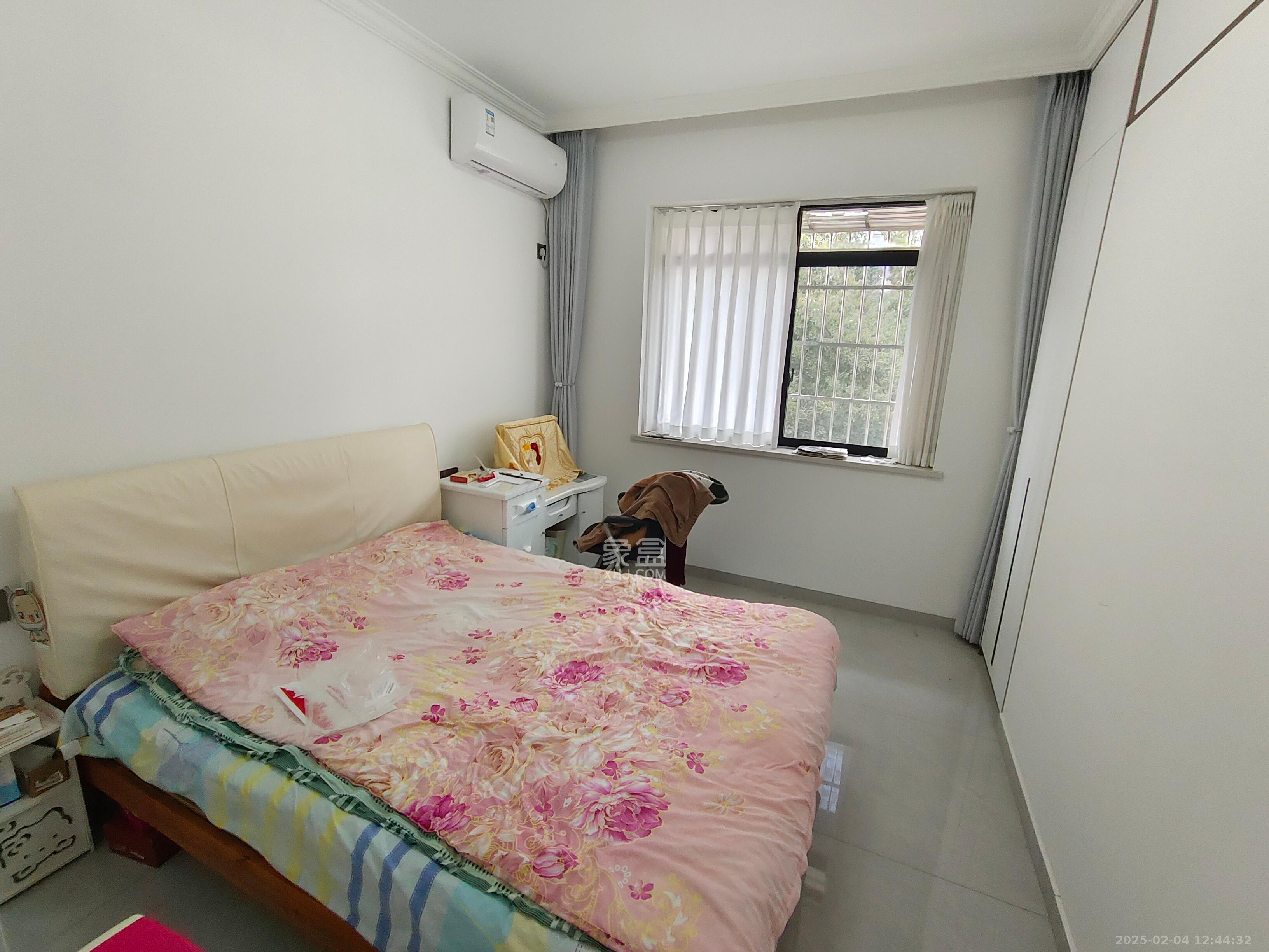 中南林业科技大学西区(西园教工宿舍) 2室2厅1卫 2300.0元/月 中南林业科技大学西区(西园教工宿舍) 2室2厅1卫 2300.0元/月室内图